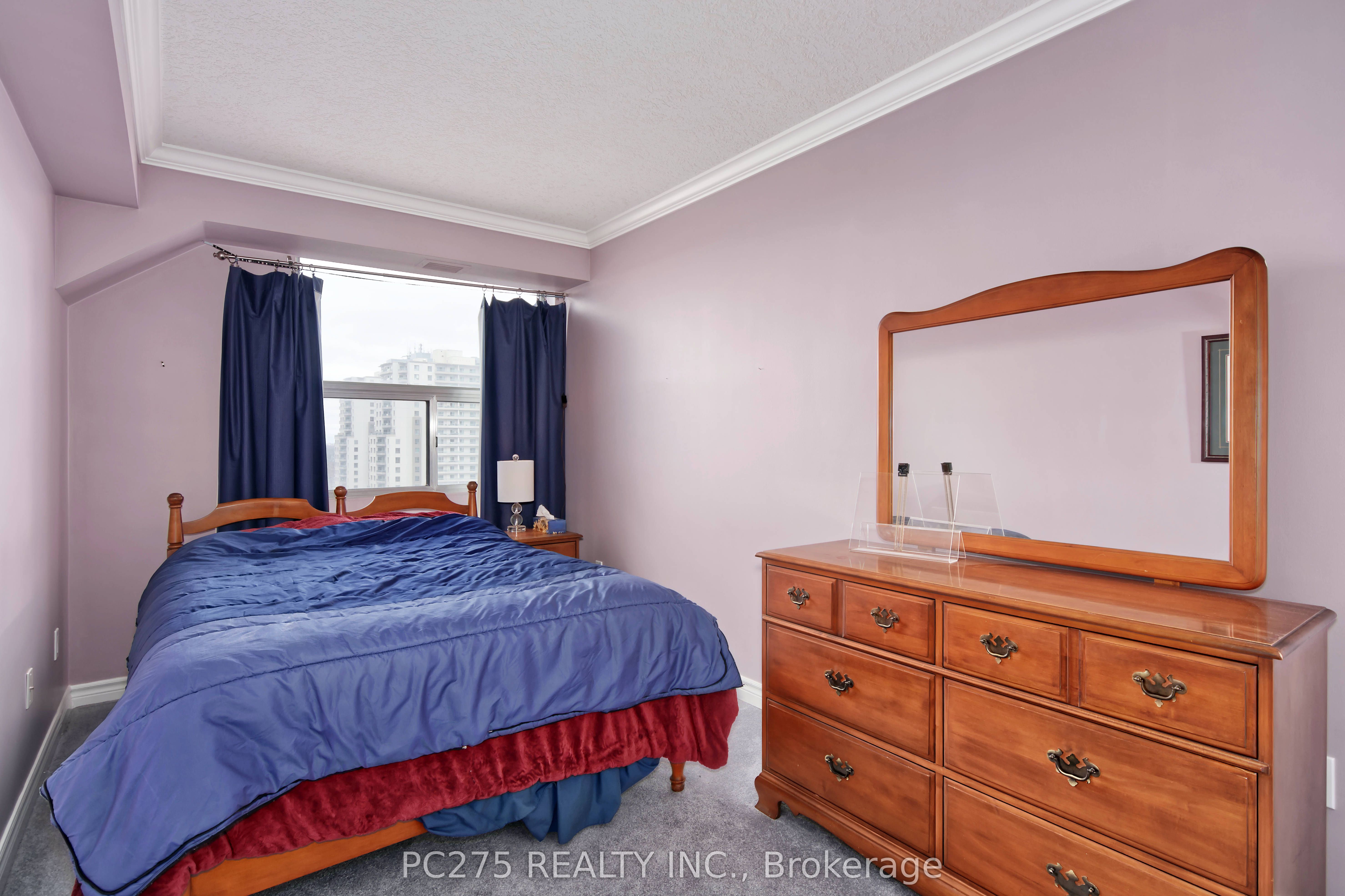 389 Dundas Street 1806 Property Photo 18