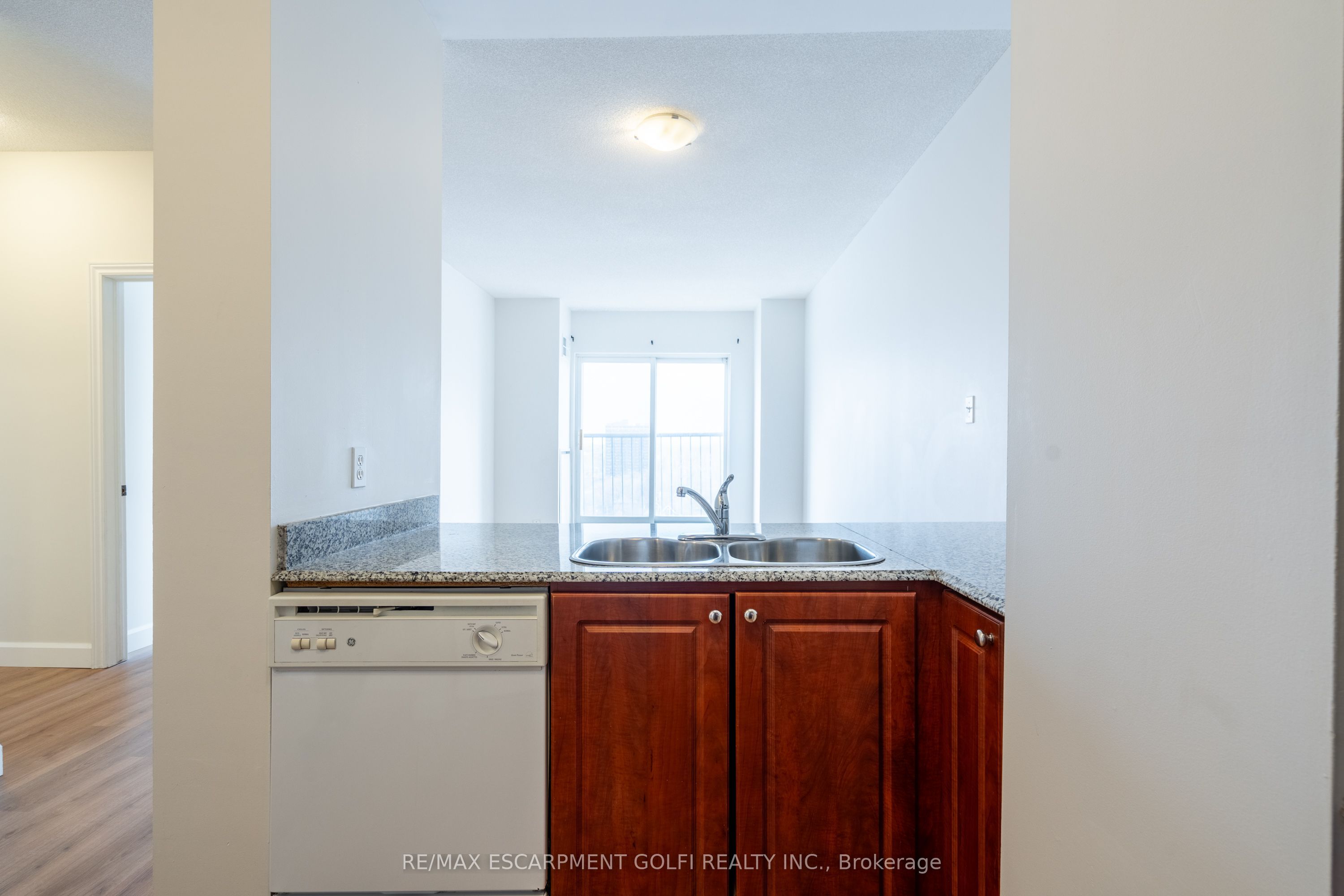 #1206 - 135 James Street Property Photo 10