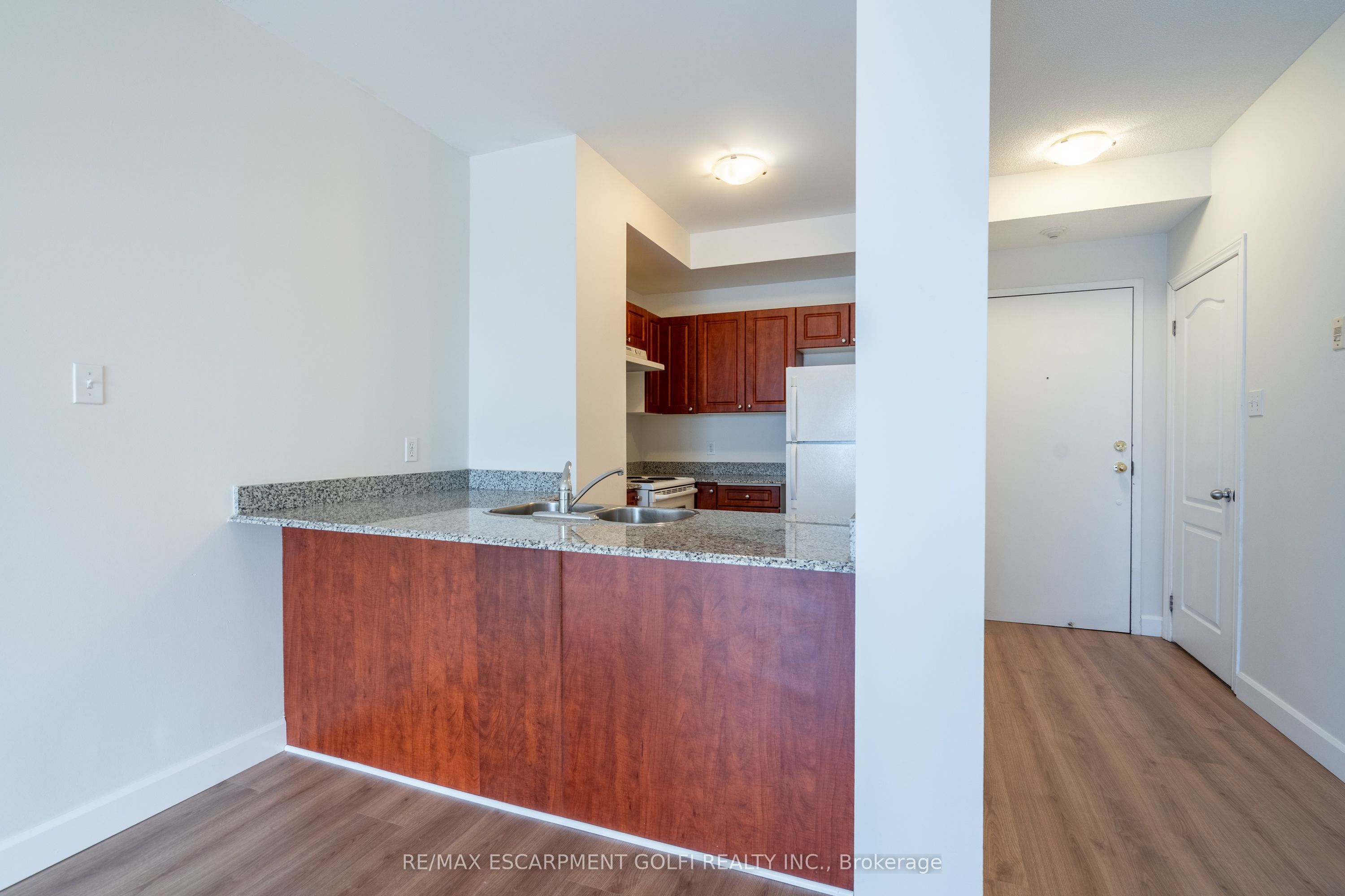 #1206 - 135 James Street Property Photo 13