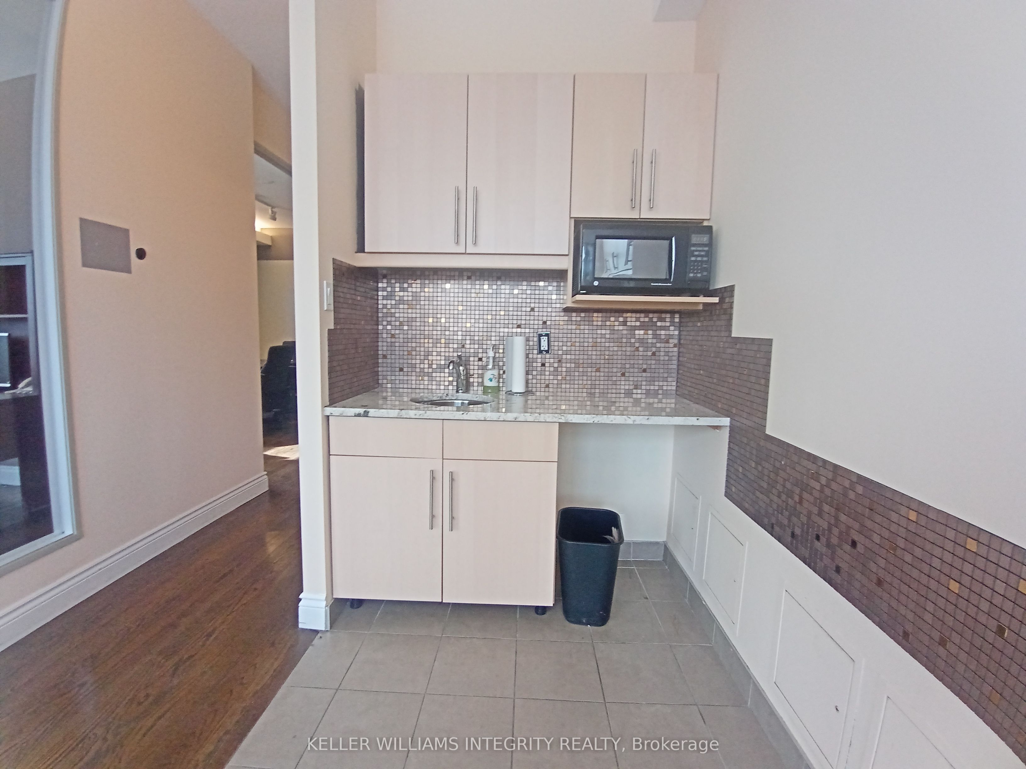 #5 - 300 Terry Fox Drive Property Photo 23