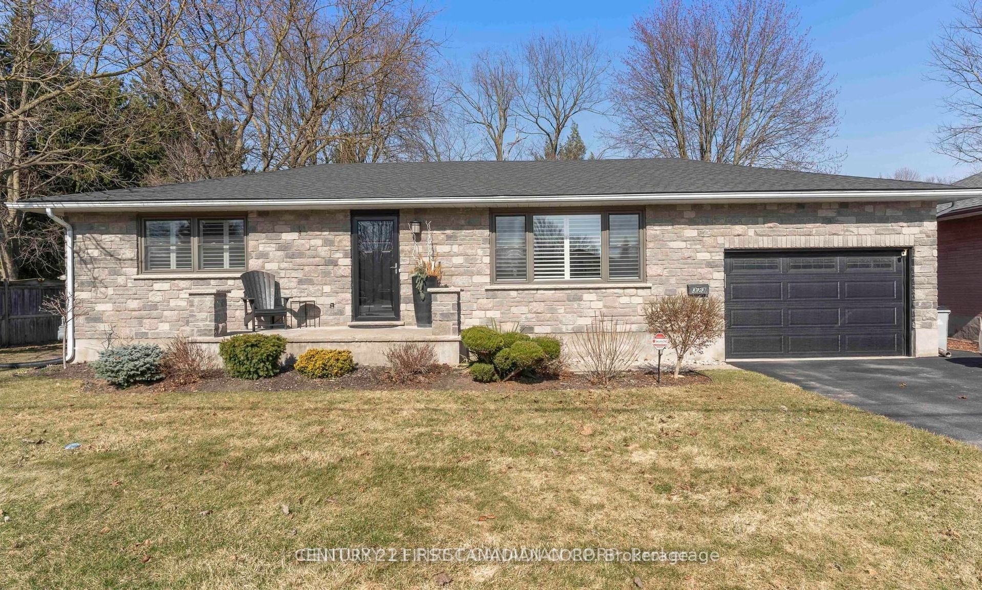 323 Mckellar Street Property Photo