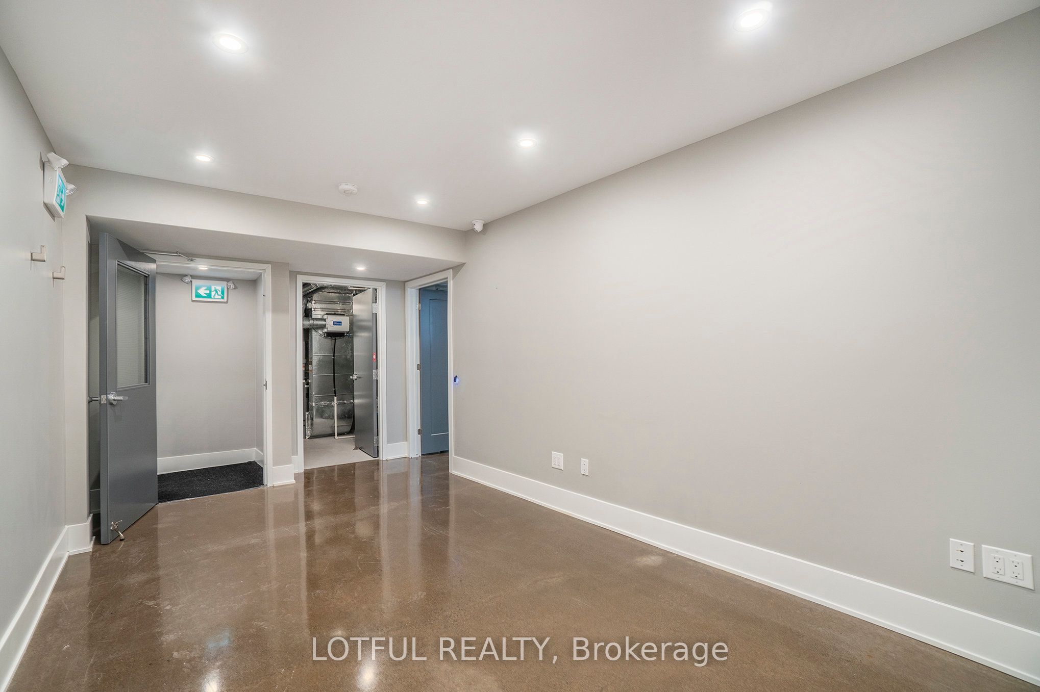#b - 1535 Chatelain Avenue Property Photo 6