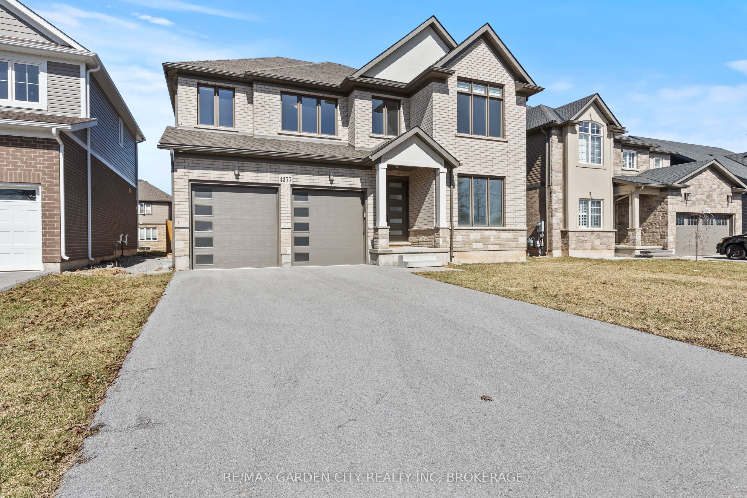 4377 Willick Road Property Photo
