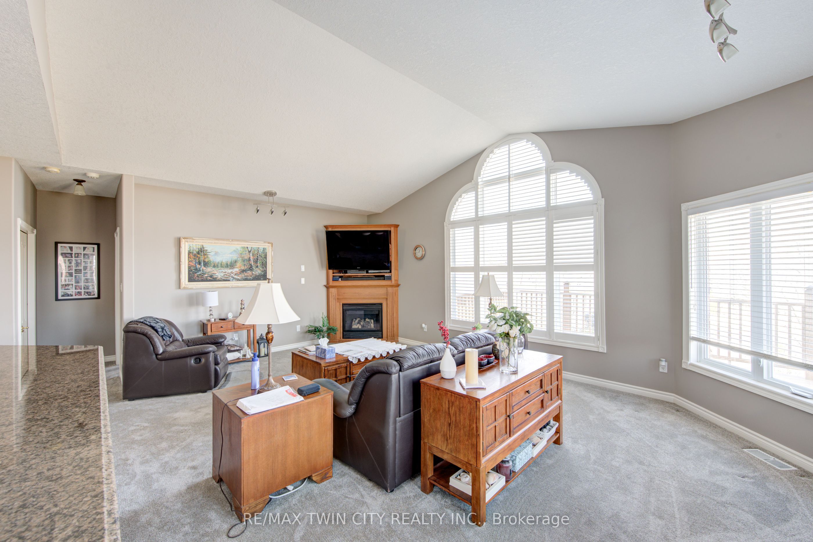 40 Devonshire Drive Property Photo 21
