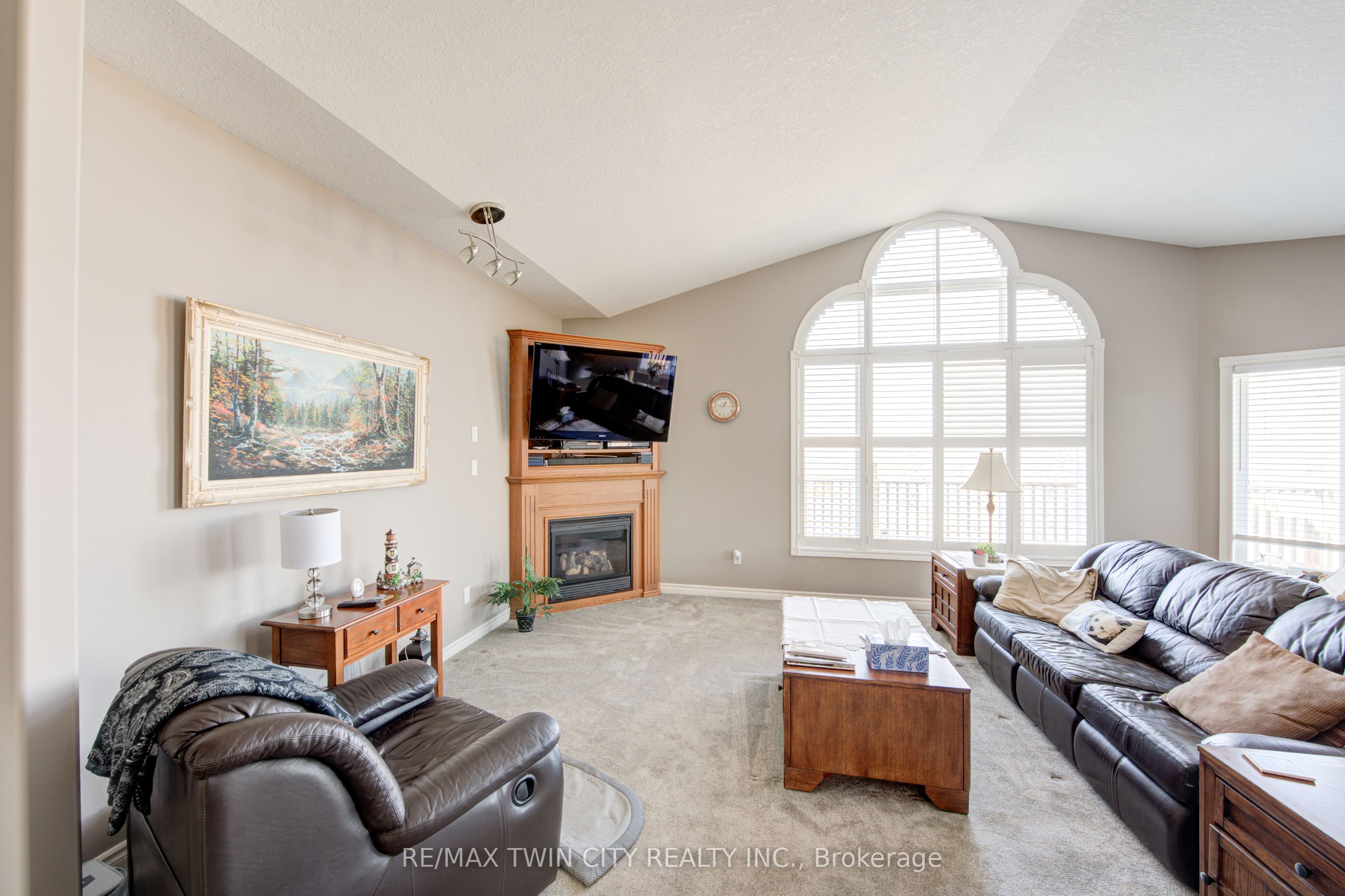 40 Devonshire Drive Property Photo 24