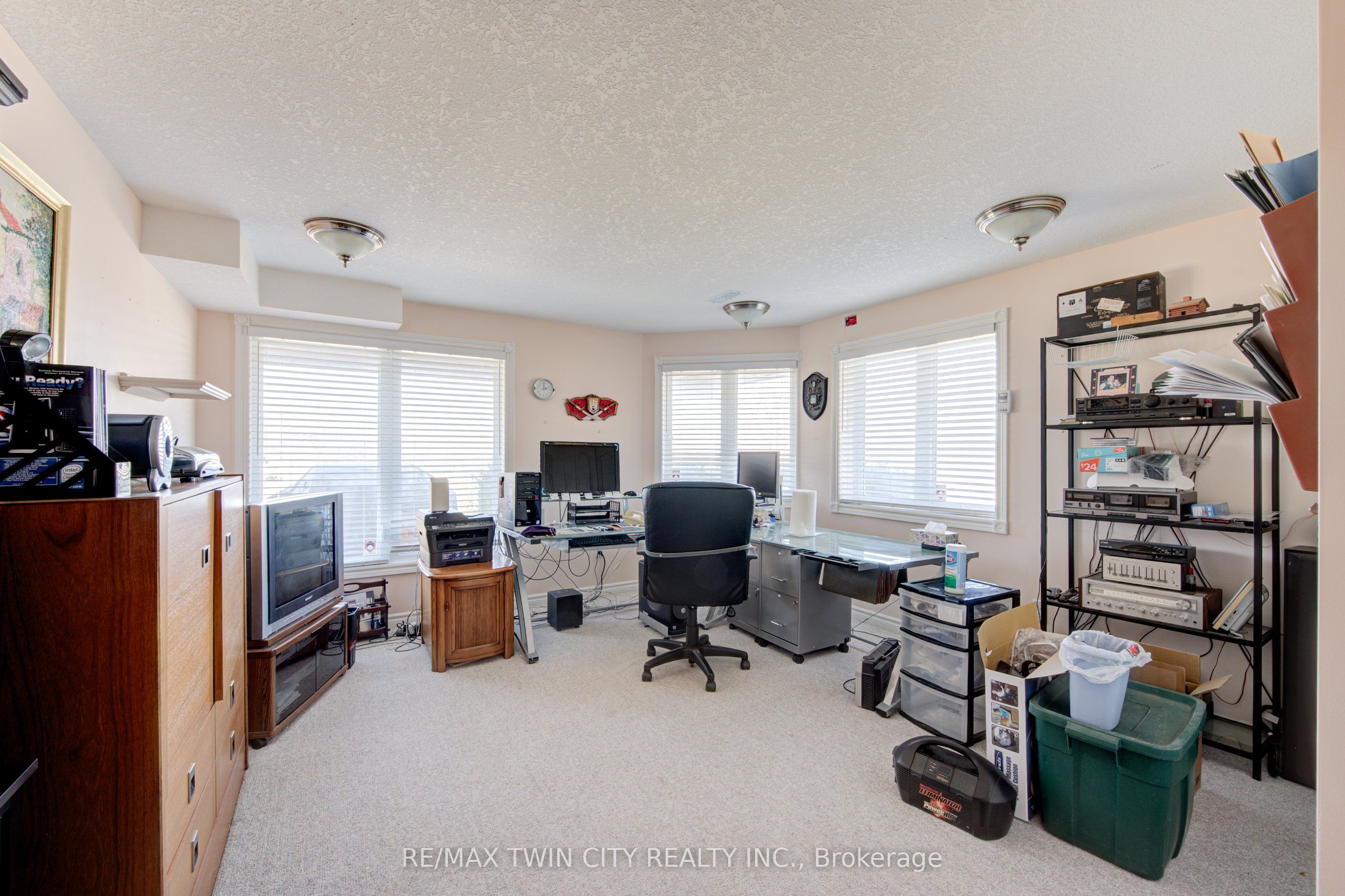 40 Devonshire Drive Property Photo 42