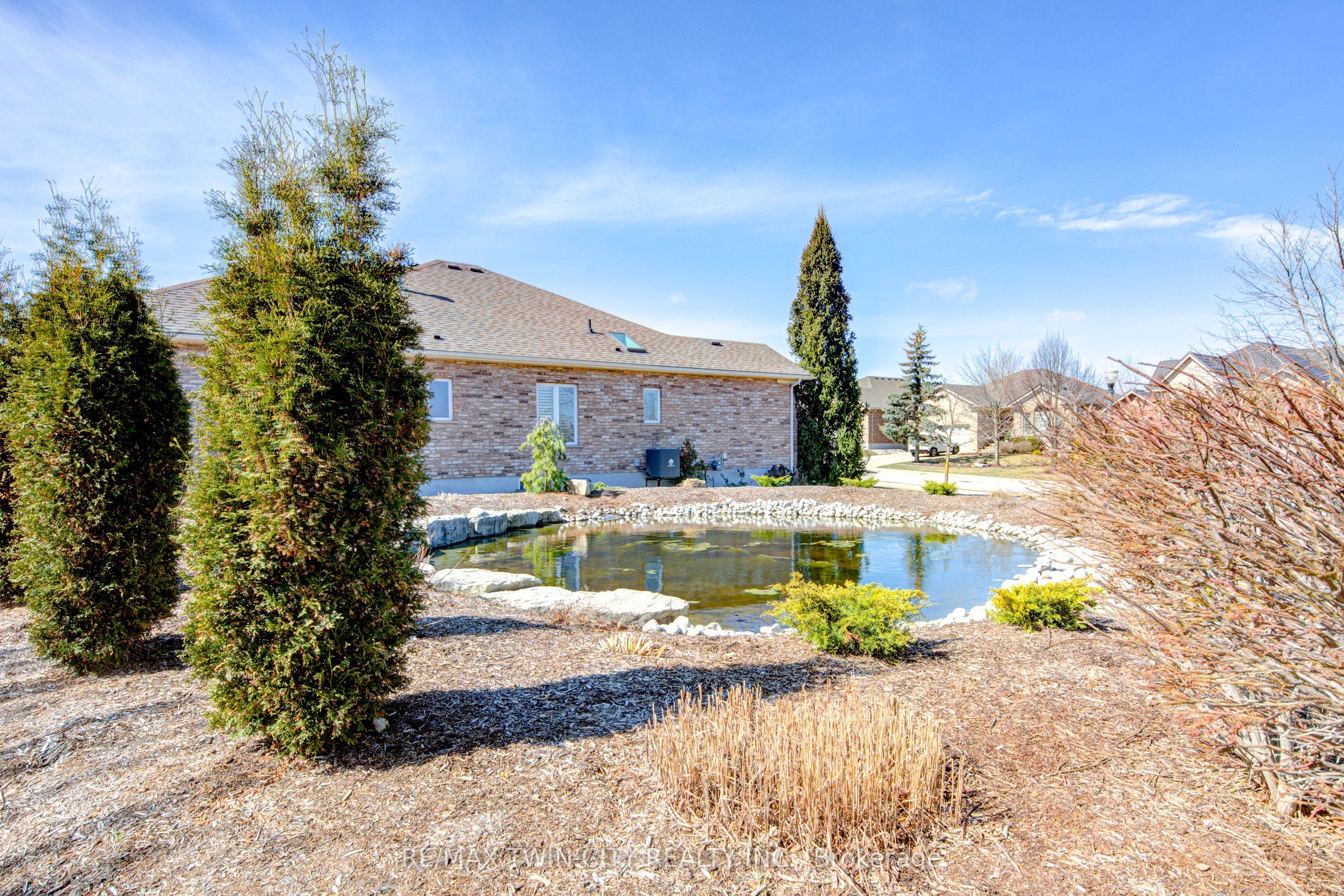 40 Devonshire Drive Property Photo 46