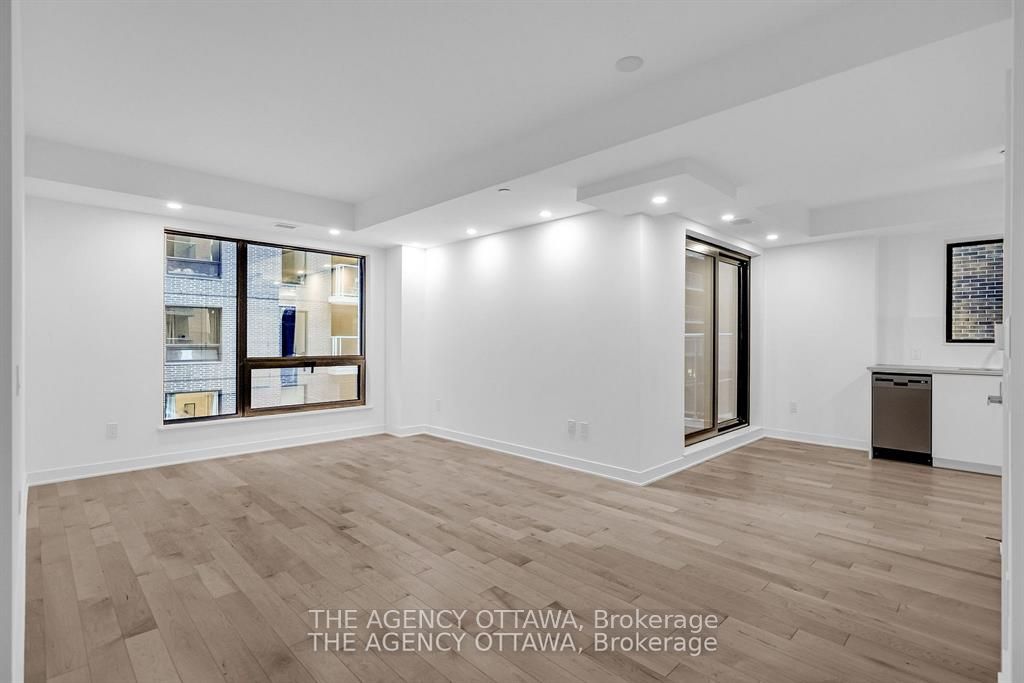 340 Queen Street 308 Property Photo 5