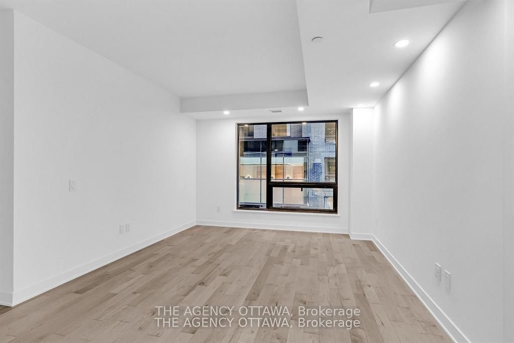 340 Queen Street 308 Property Photo 6