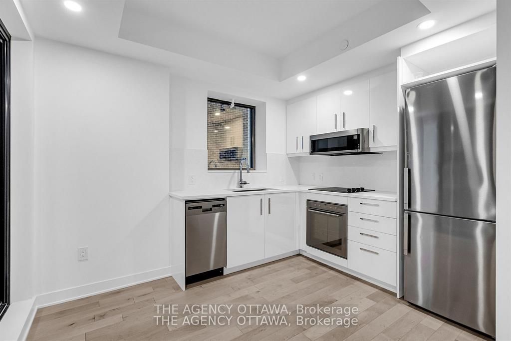 340 Queen Street 308 Property Photo 11