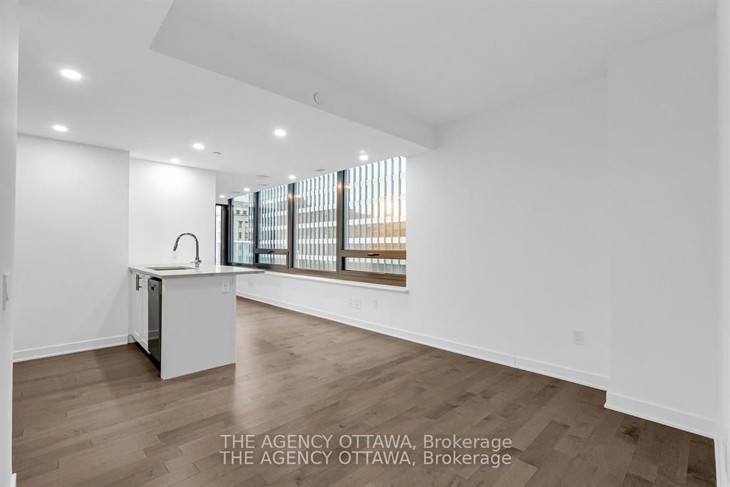340 Queen Street 306 Property Photo 10