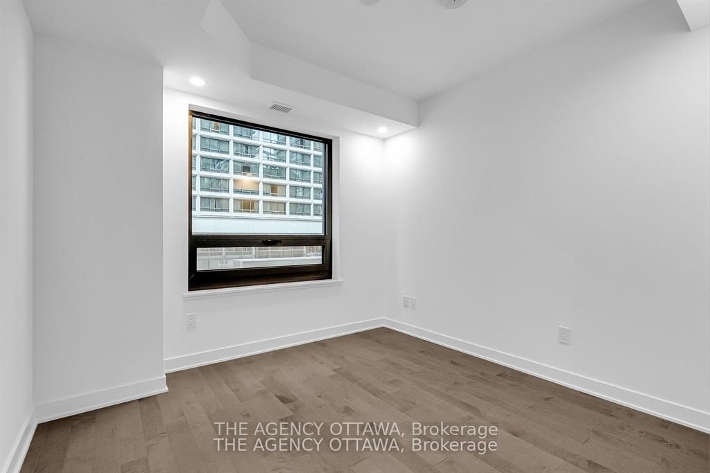 340 Queen Street 306 Property Photo 14