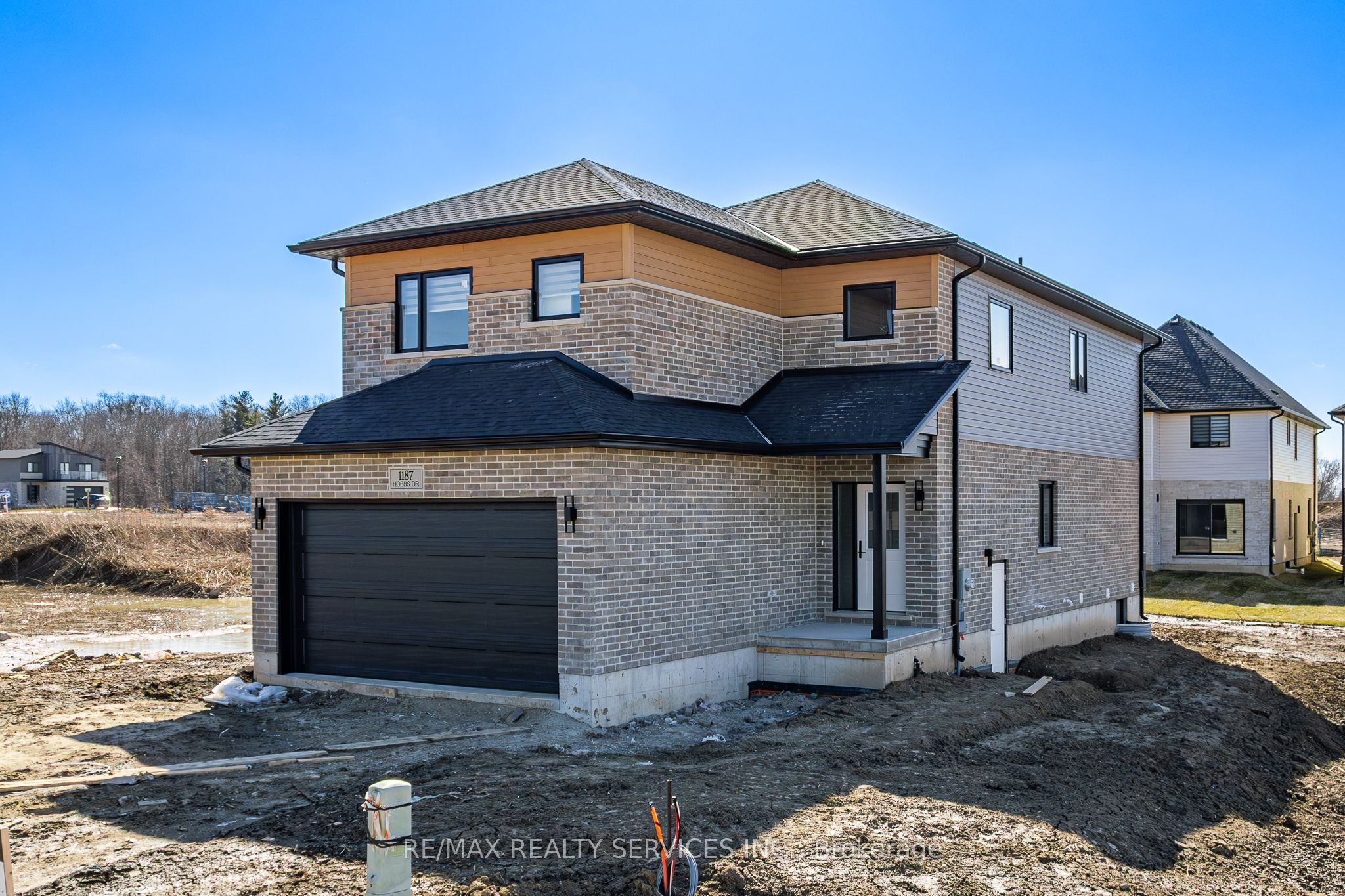 1187 Hobbs Drive Property Photo