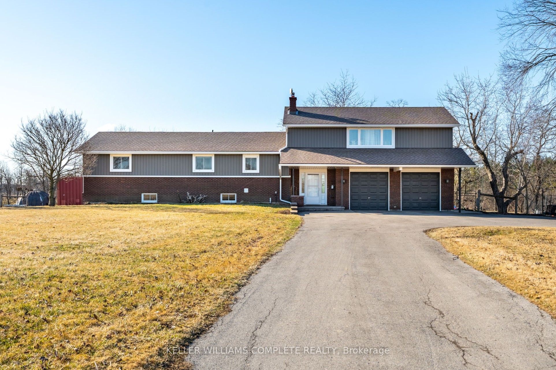 6696 Canborough Road Property Photo 1
