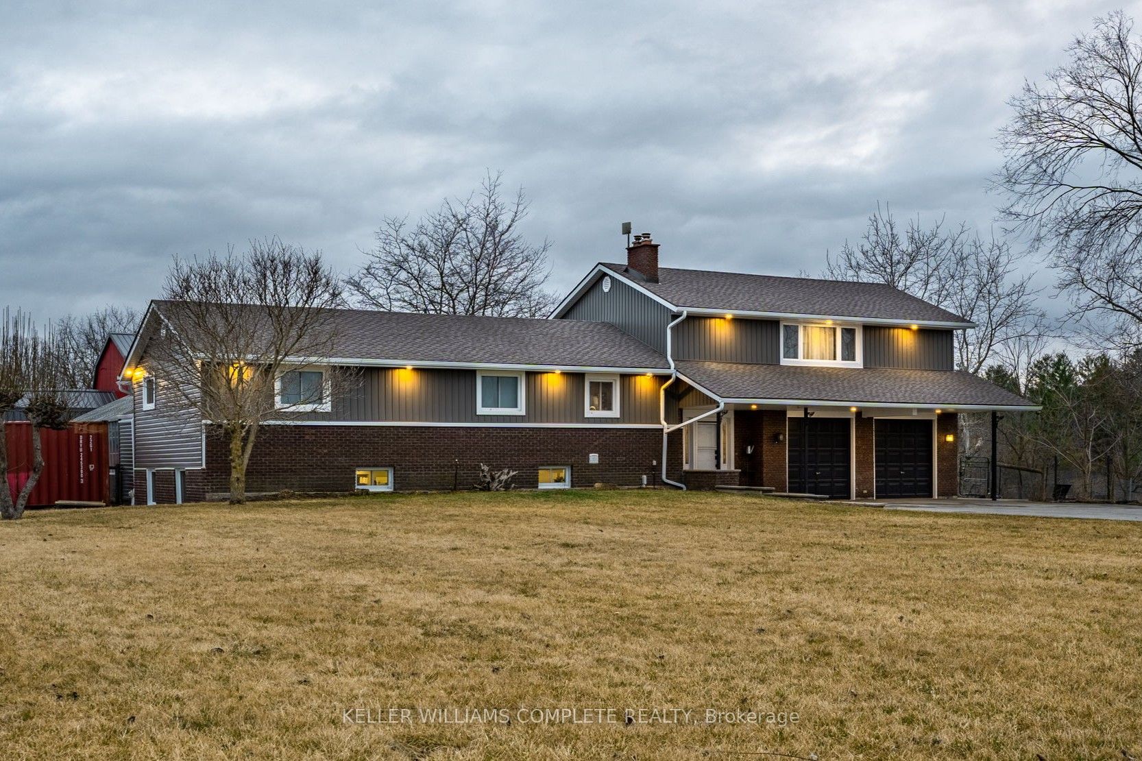 6696 Canborough Road Property Photo 3