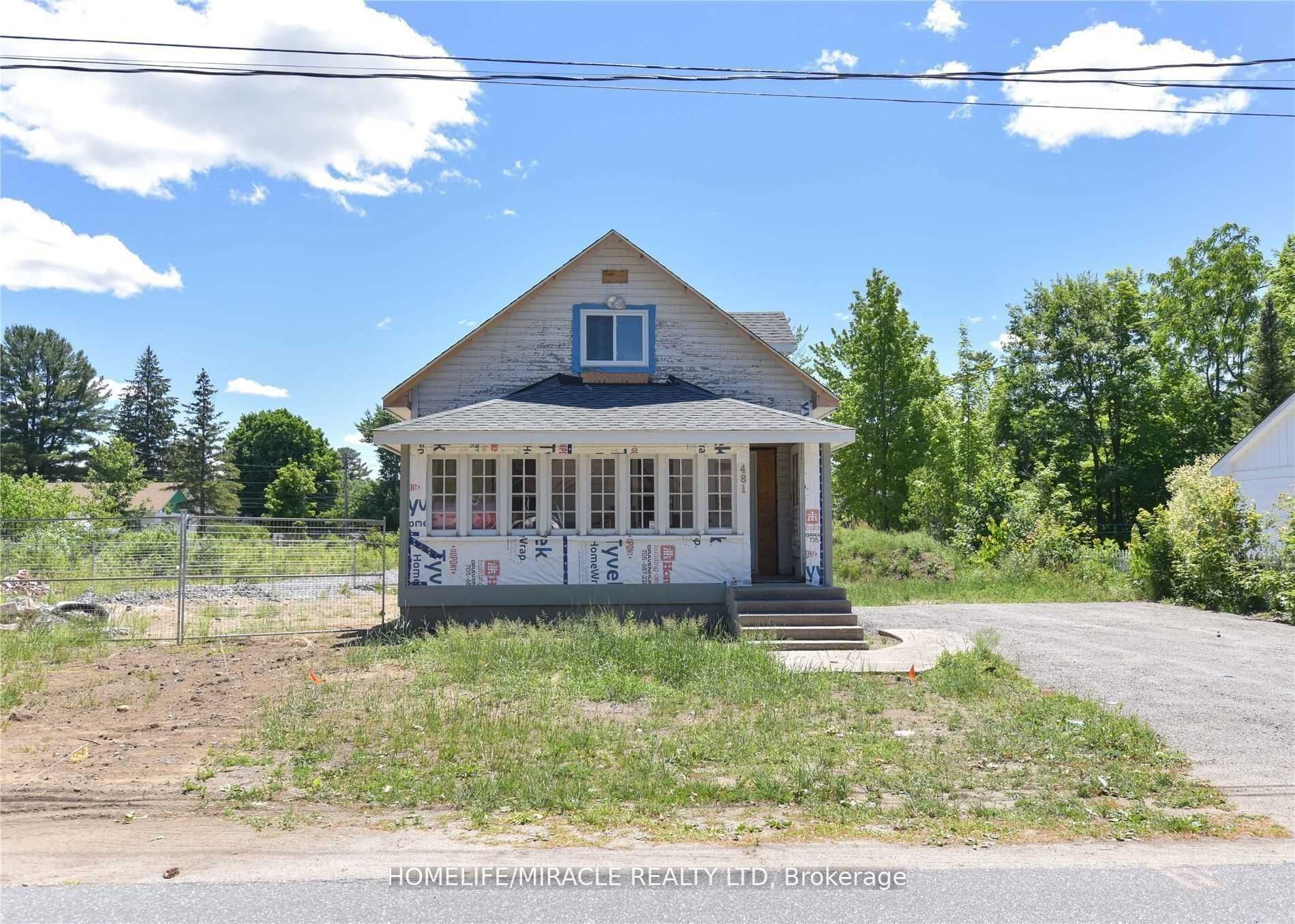 481 David Street Property Photo 3
