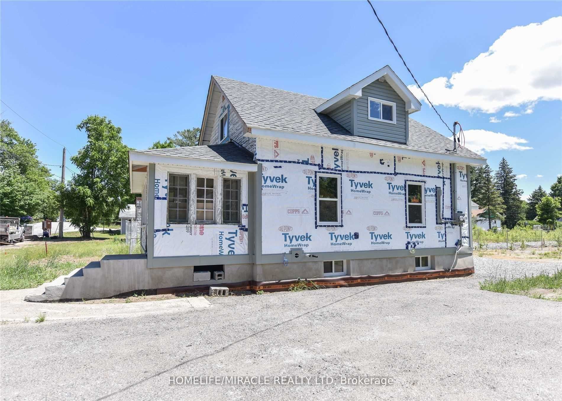 481 David Street Property Photo 5