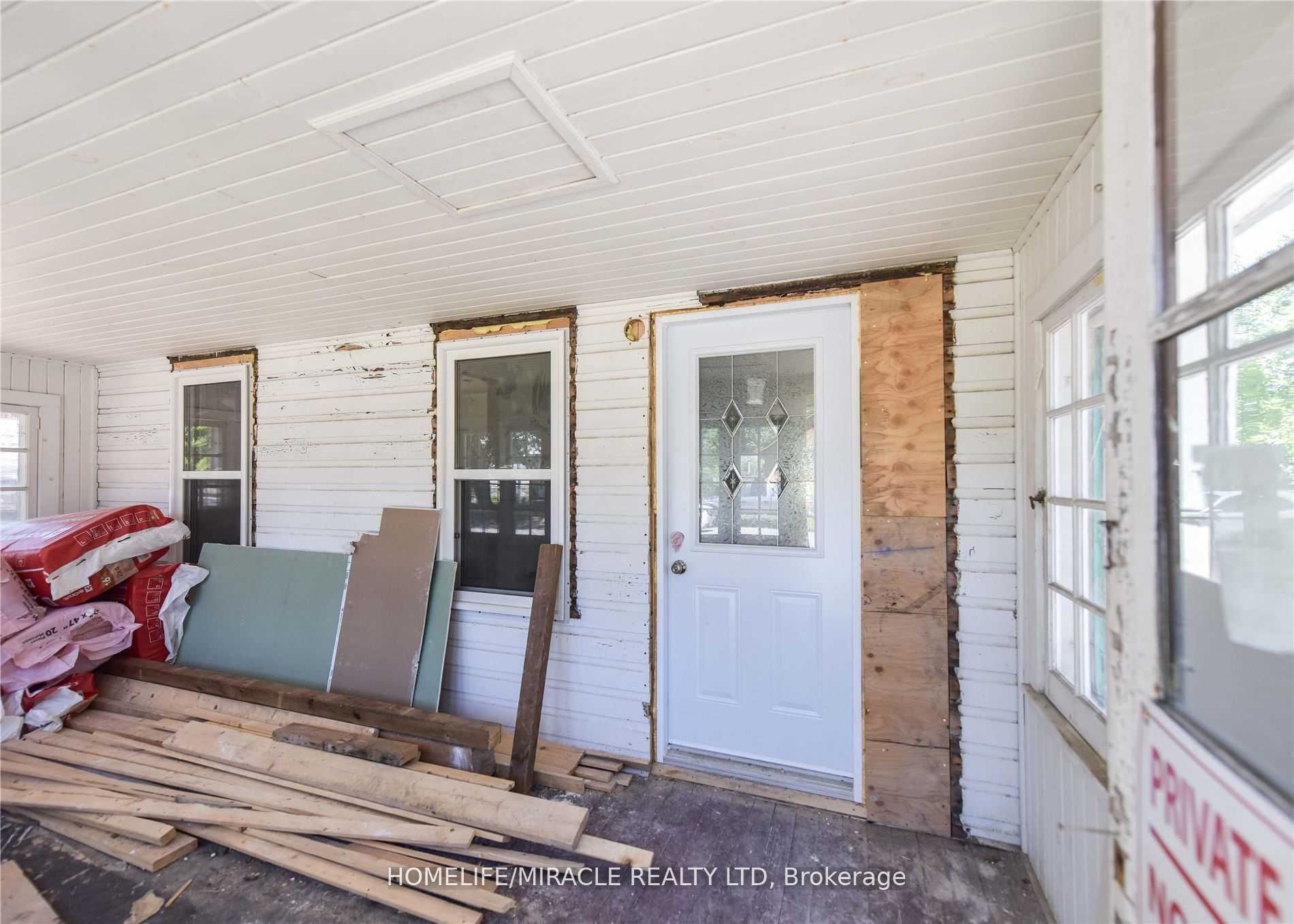 481 David Street Property Photo 8