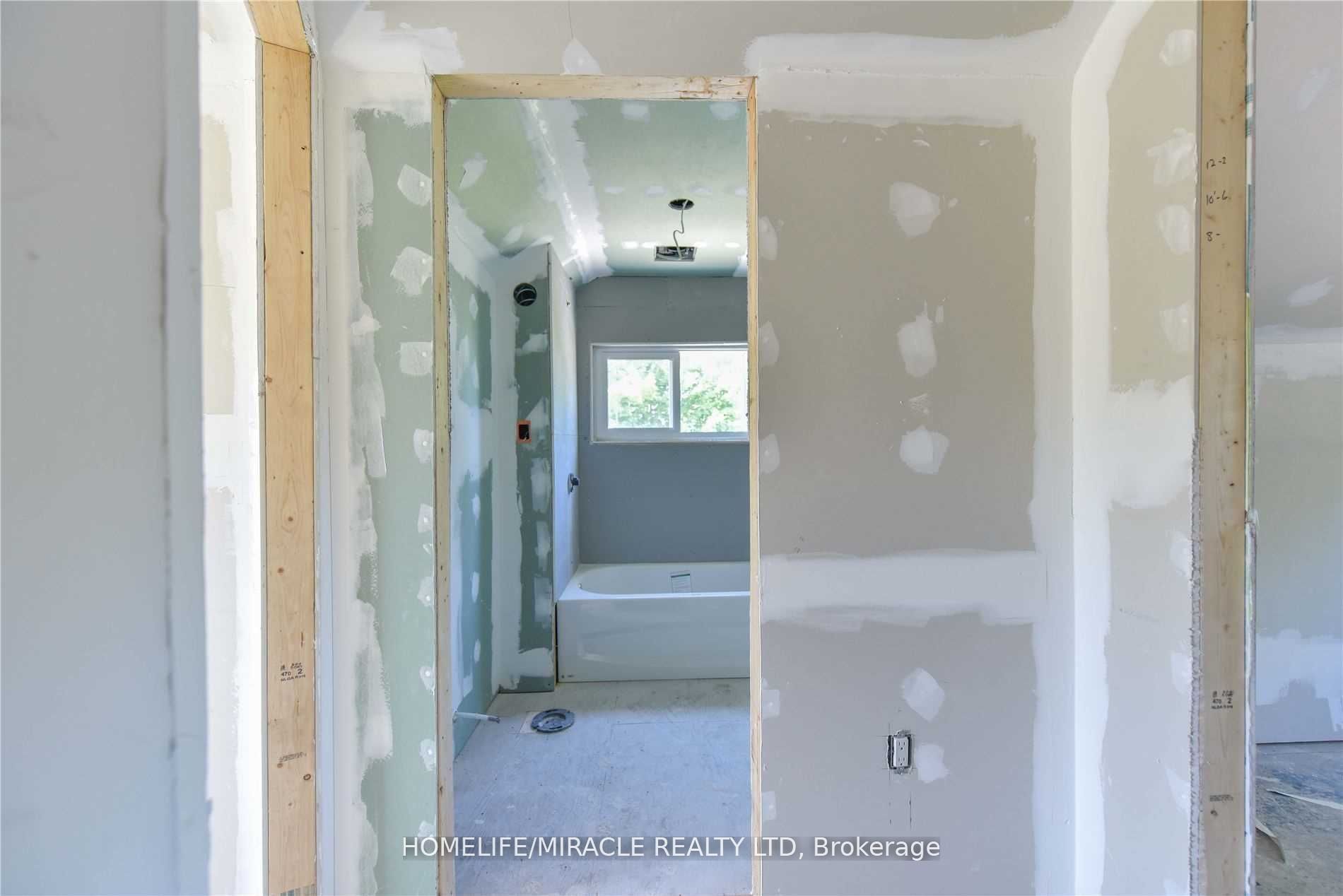 481 David Street Property Photo 17
