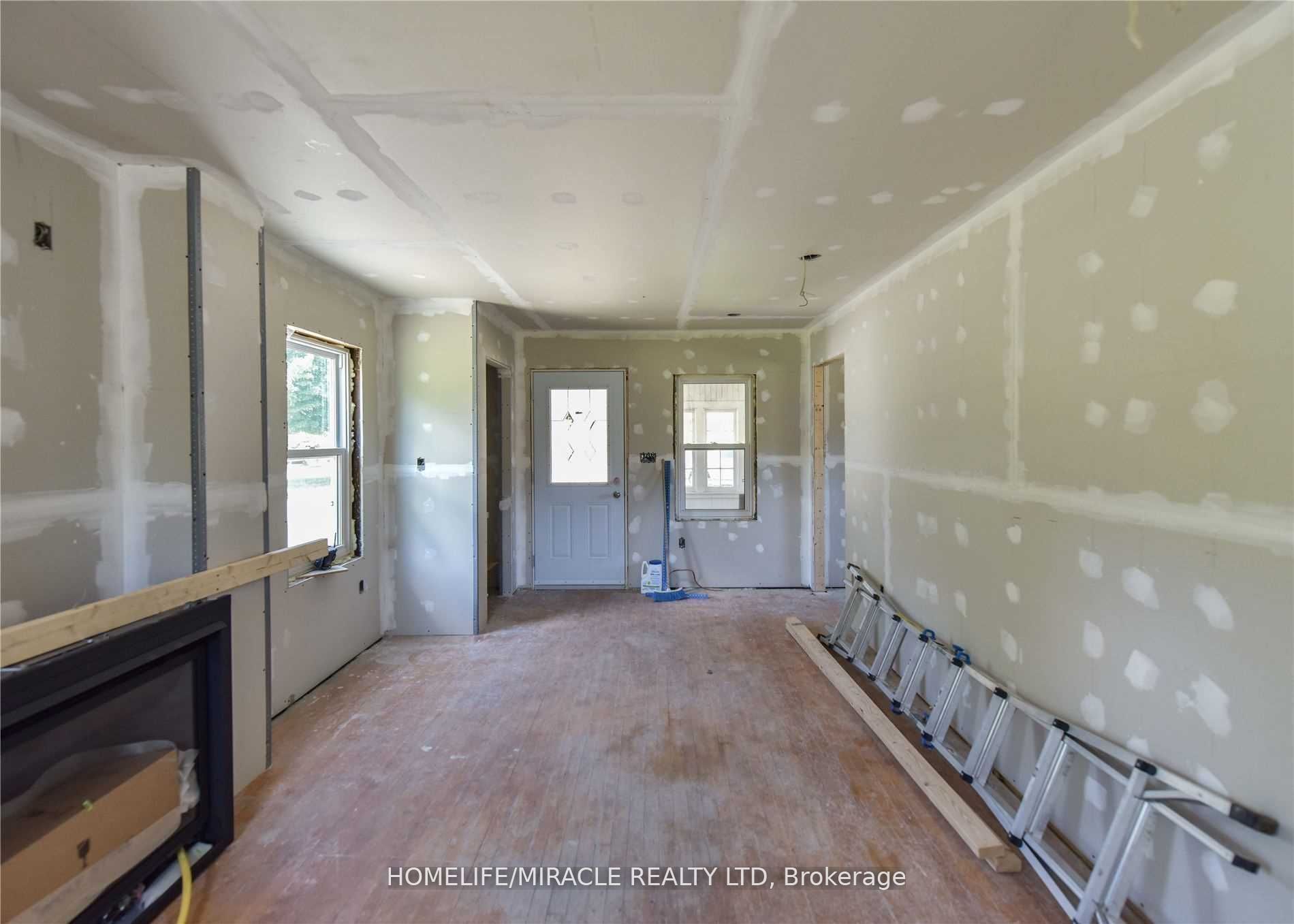 481 David Street Property Photo 25