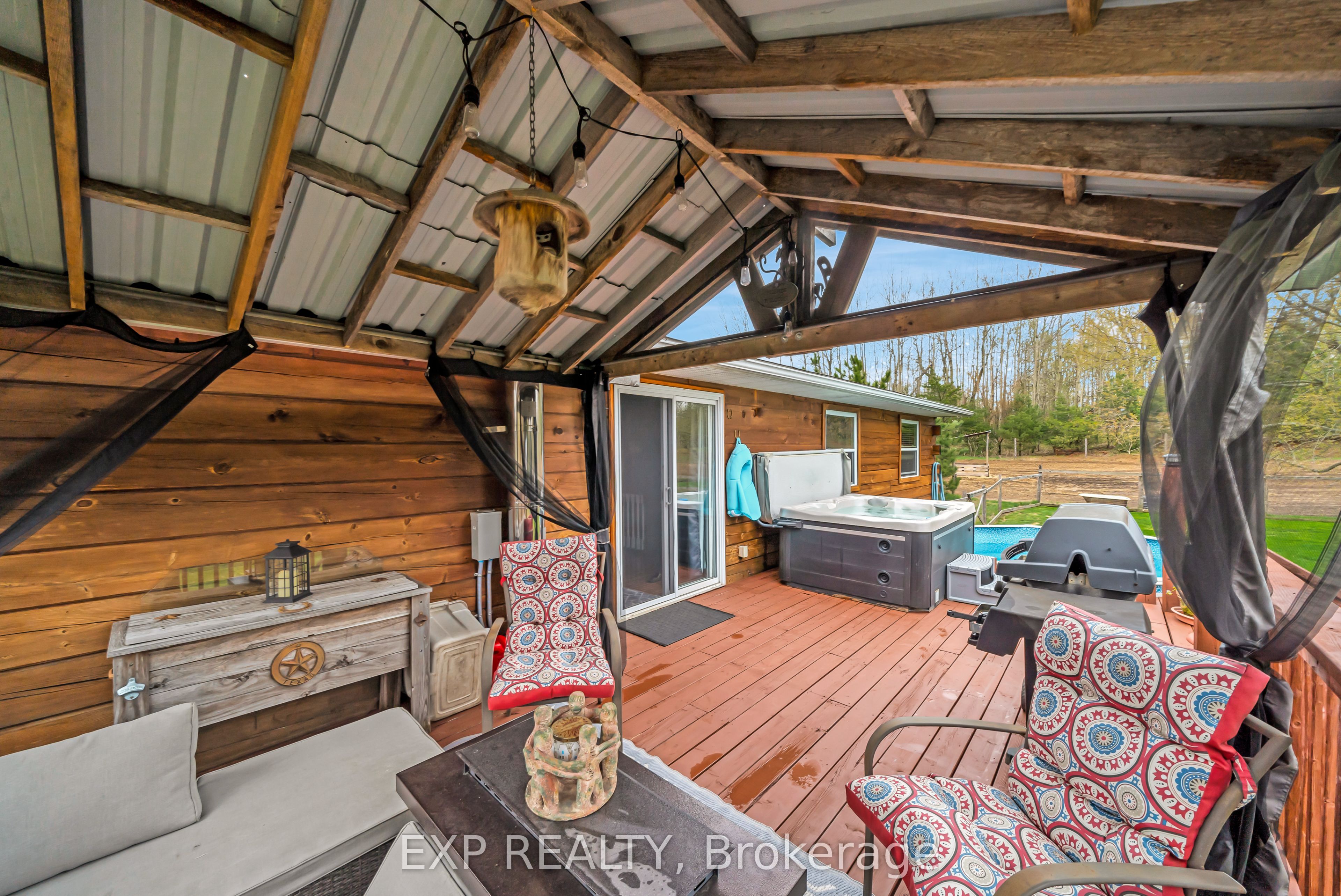 1469 Queensborough Road Property Photo 8