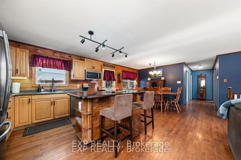 1469 Queensborough Road Property Photo 11