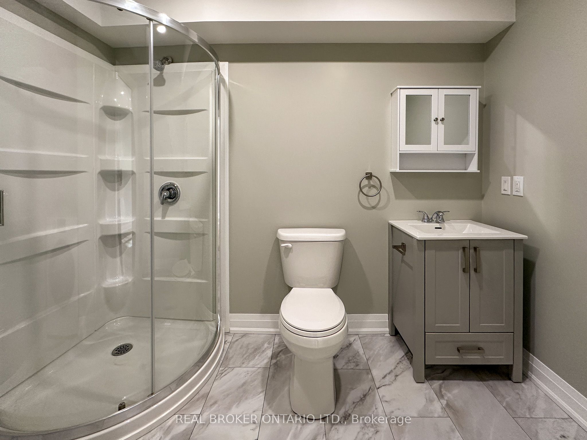 ##6 - 8 Clothier Street Property Photo 9