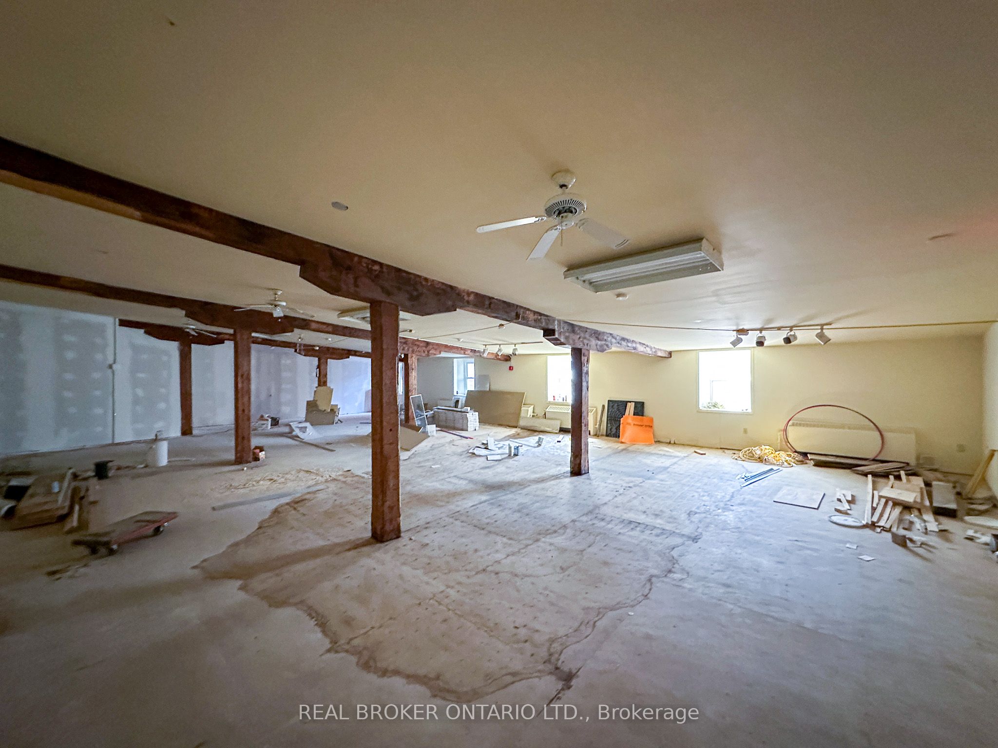 224 King Street Property Photo 23