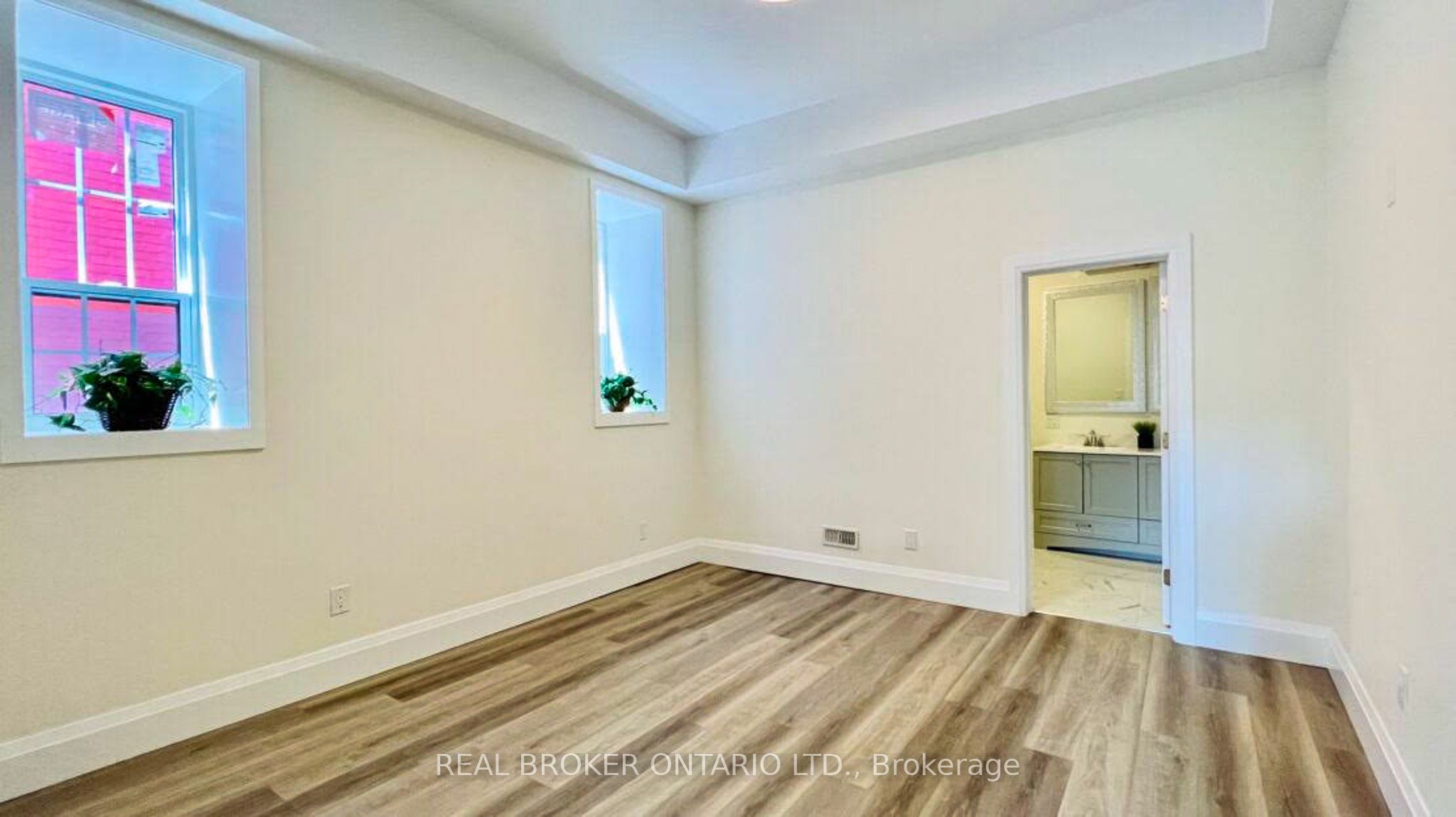 224 King Street Property Photo 47