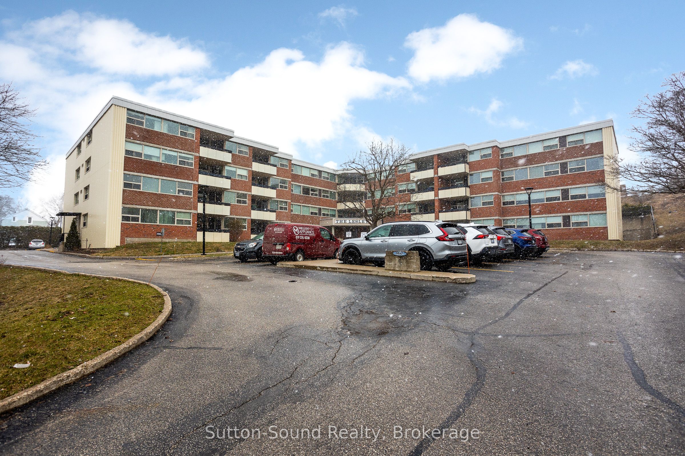 860 9 Street E 303 Property Photo 1
