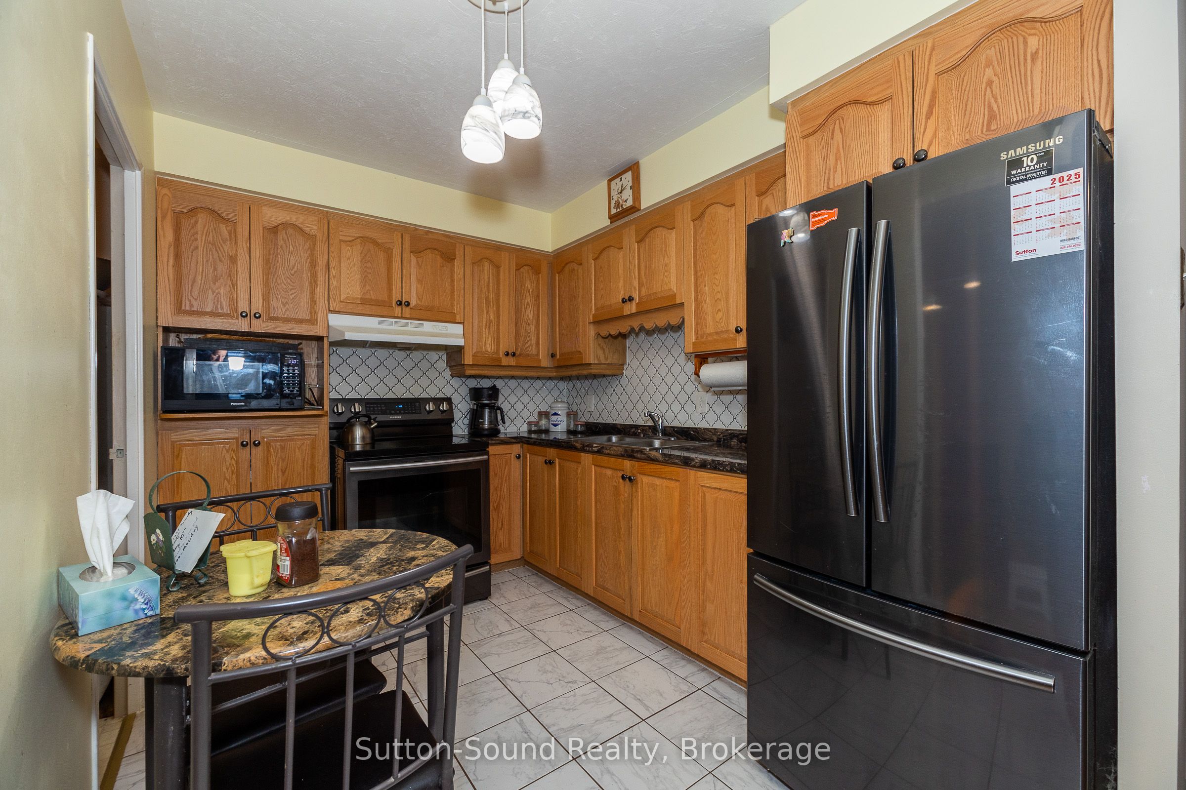 860 9 Street E 303 Property Photo 10