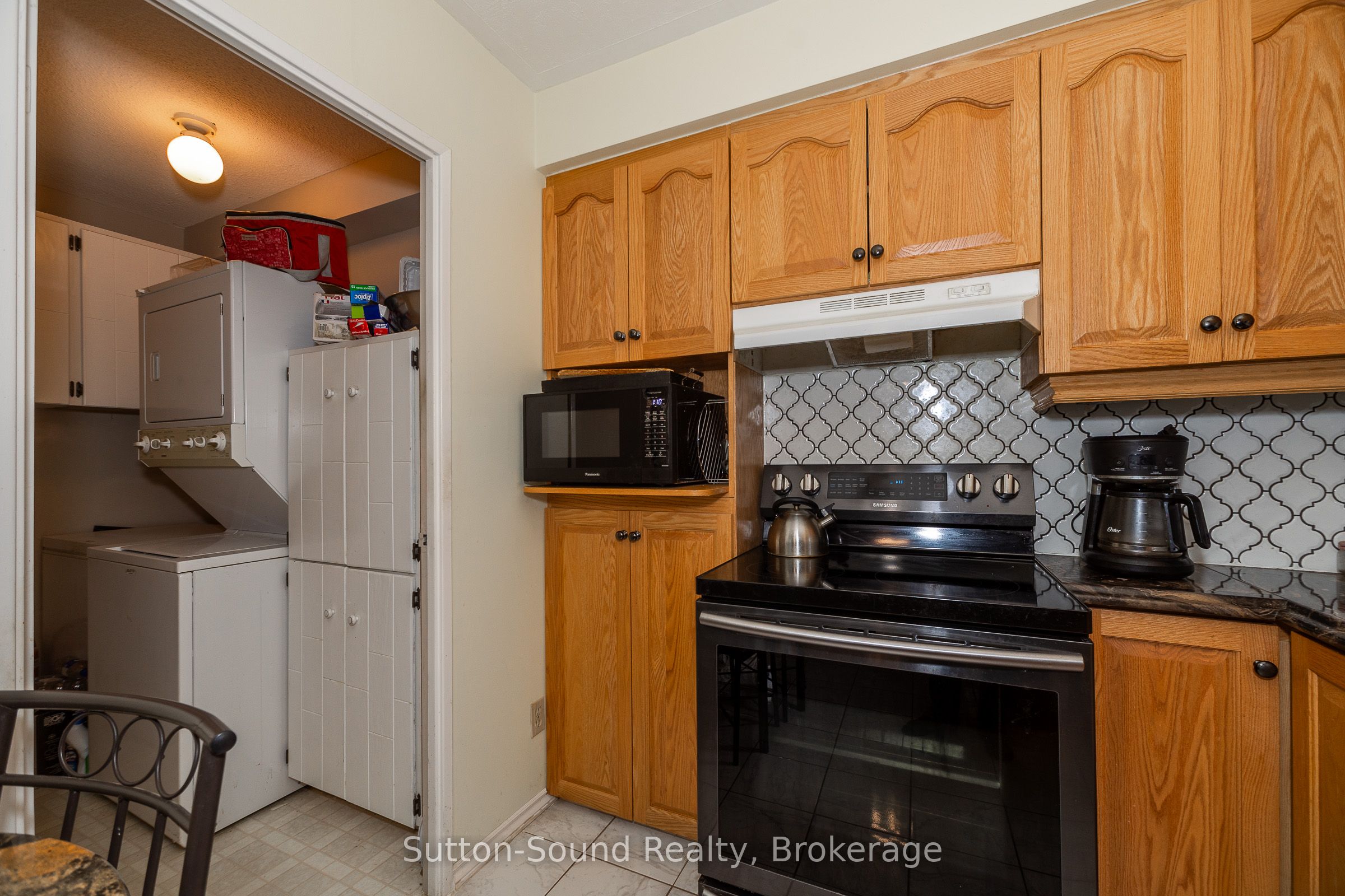 860 9 Street E 303 Property Photo 11