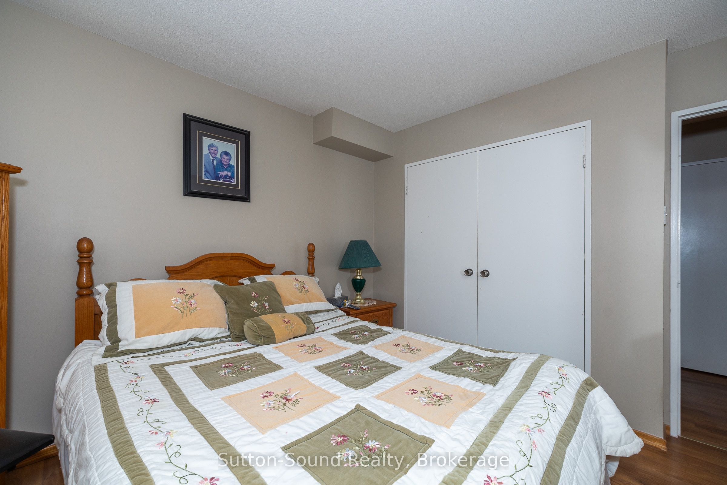 860 9 Street E 303 Property Photo 14