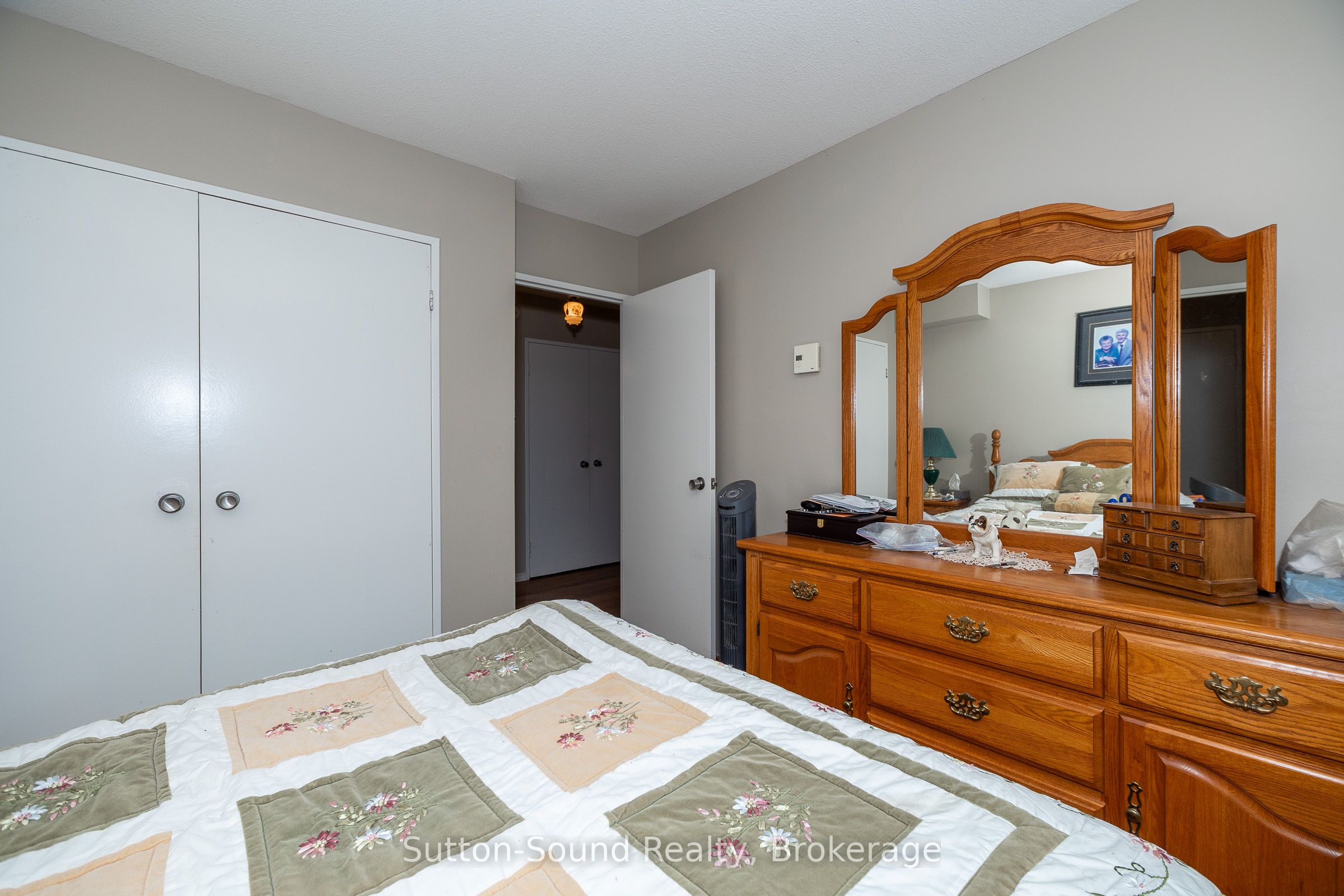 860 9 Street E 303 Property Photo 15