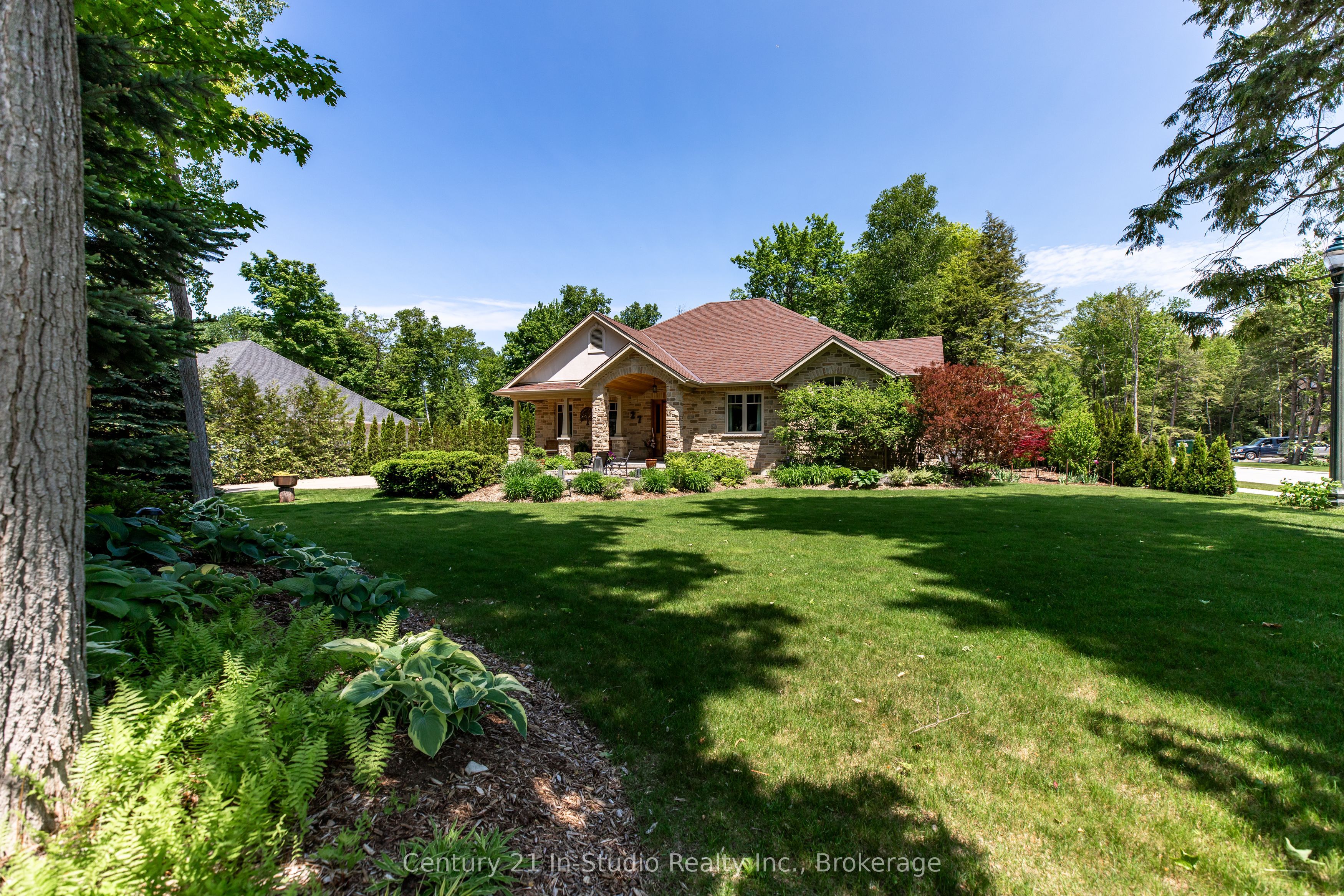27 Carter Dr Property Photo 1