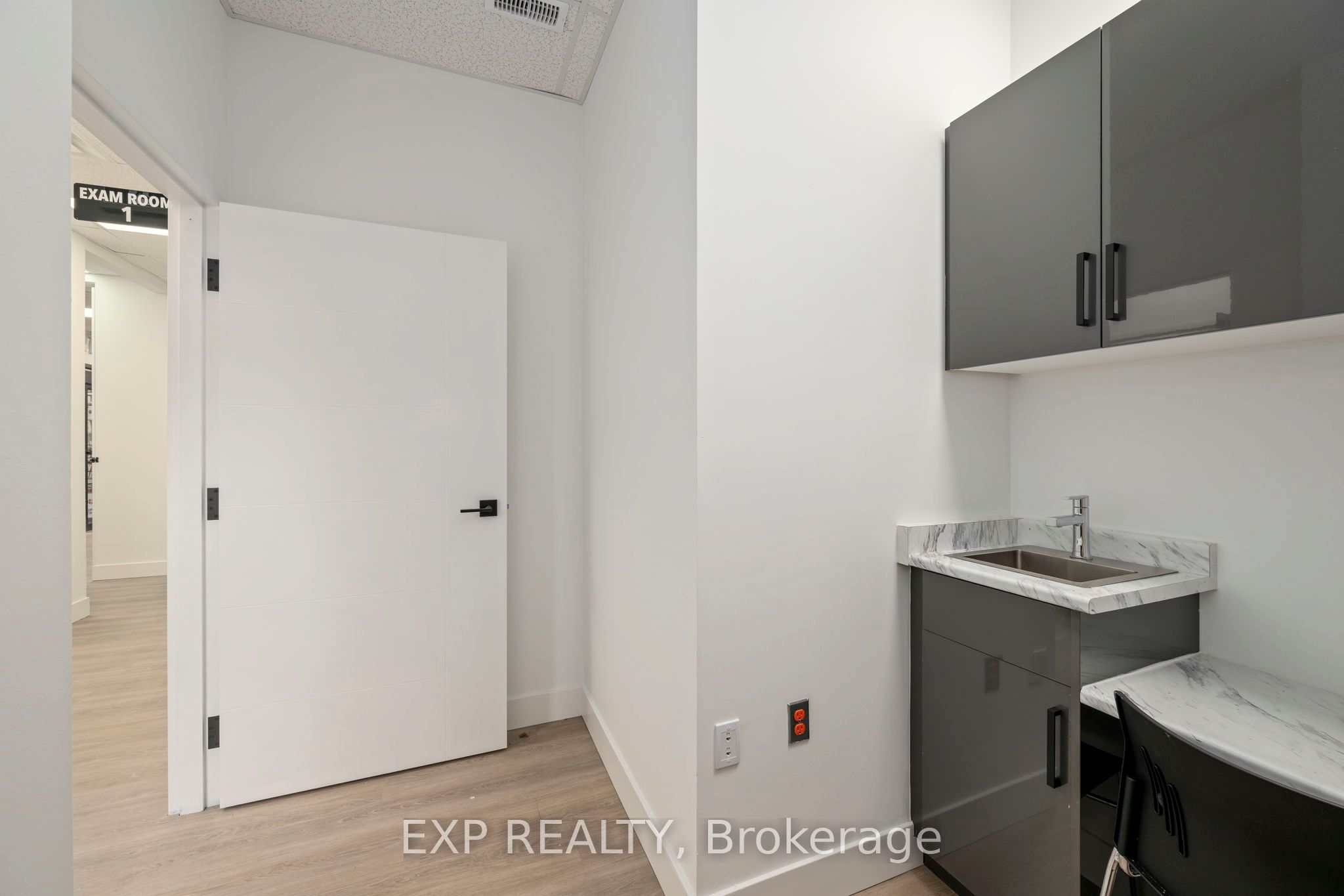 #114 - 101 Cherryhill Boulevard Property Photo 11