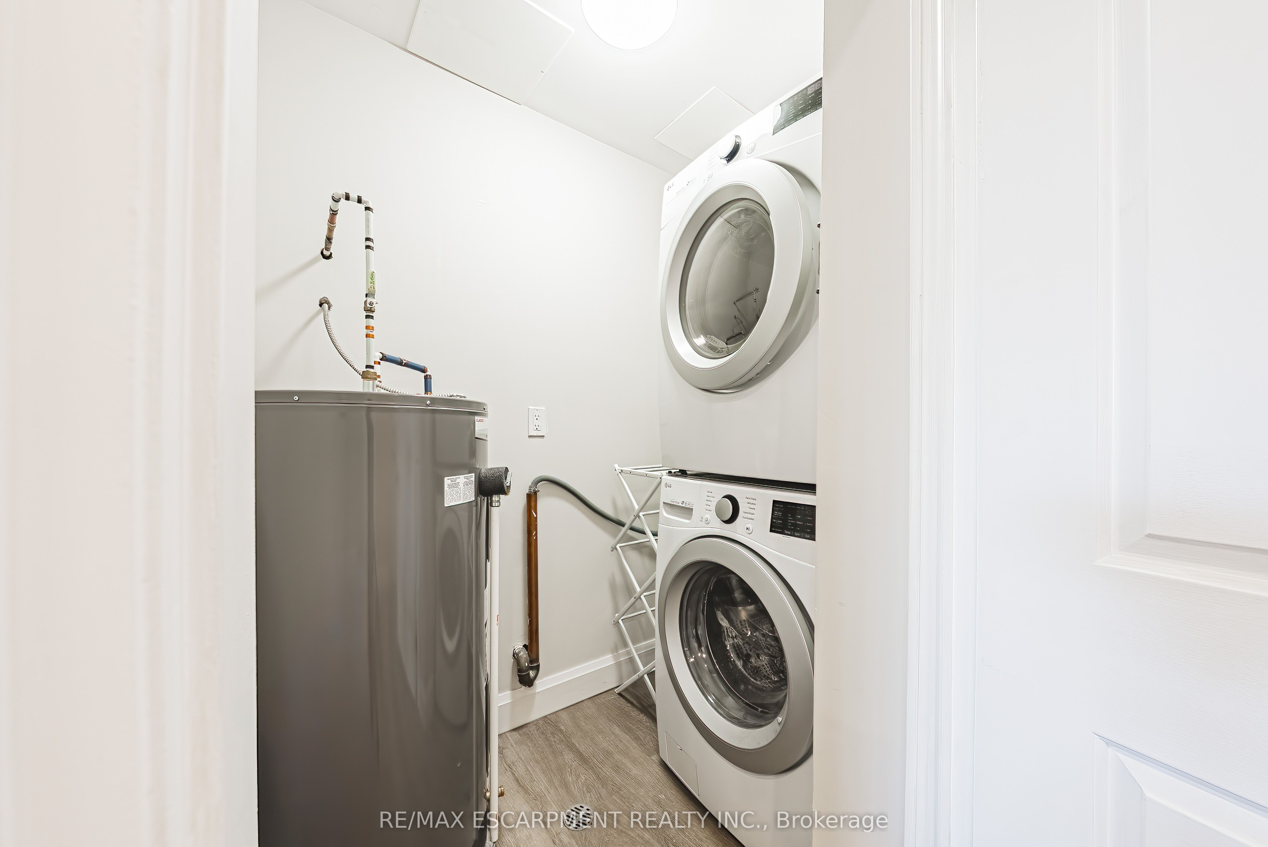 #102 - 30 Harrisford Street Property Photo 32