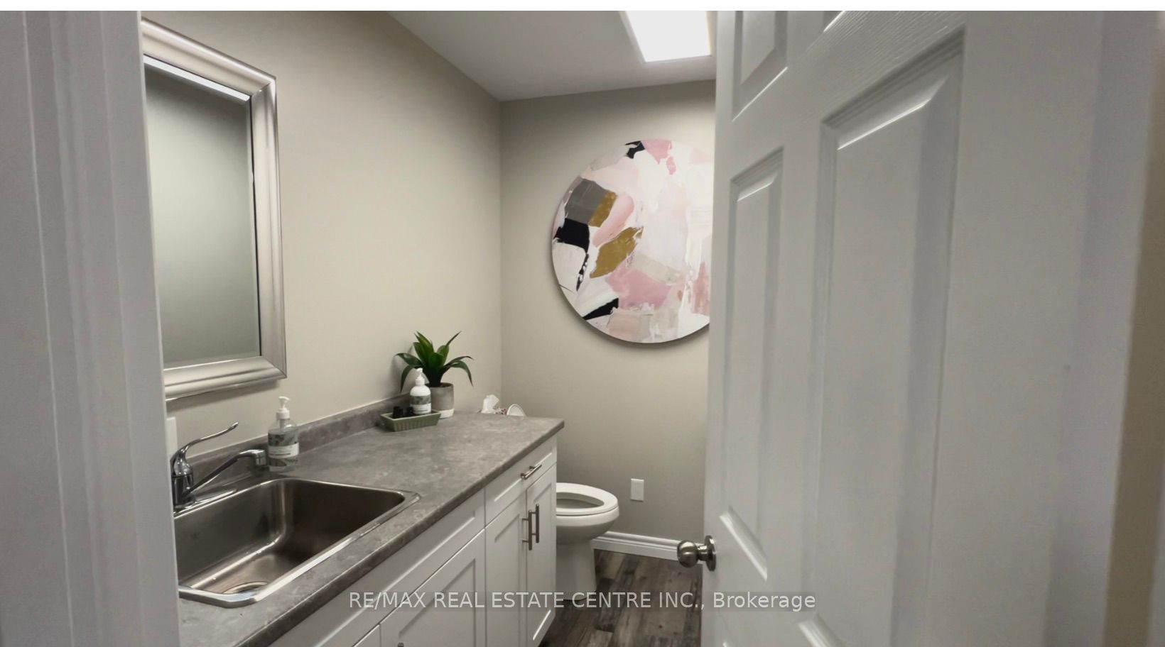 #bc - 770 Glengarry Crescent Property Photo 7