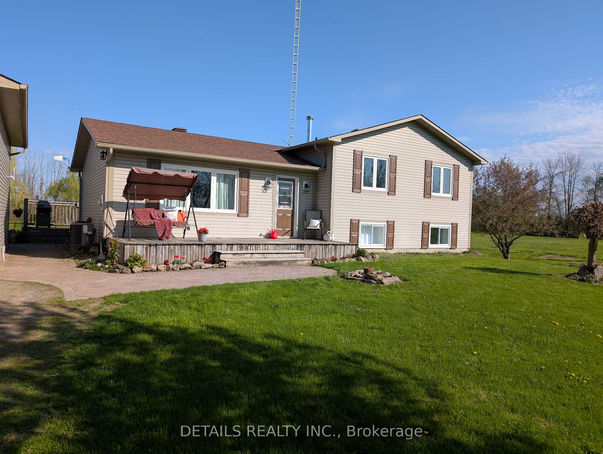 10083 Mcintyre Road Property Photo 1