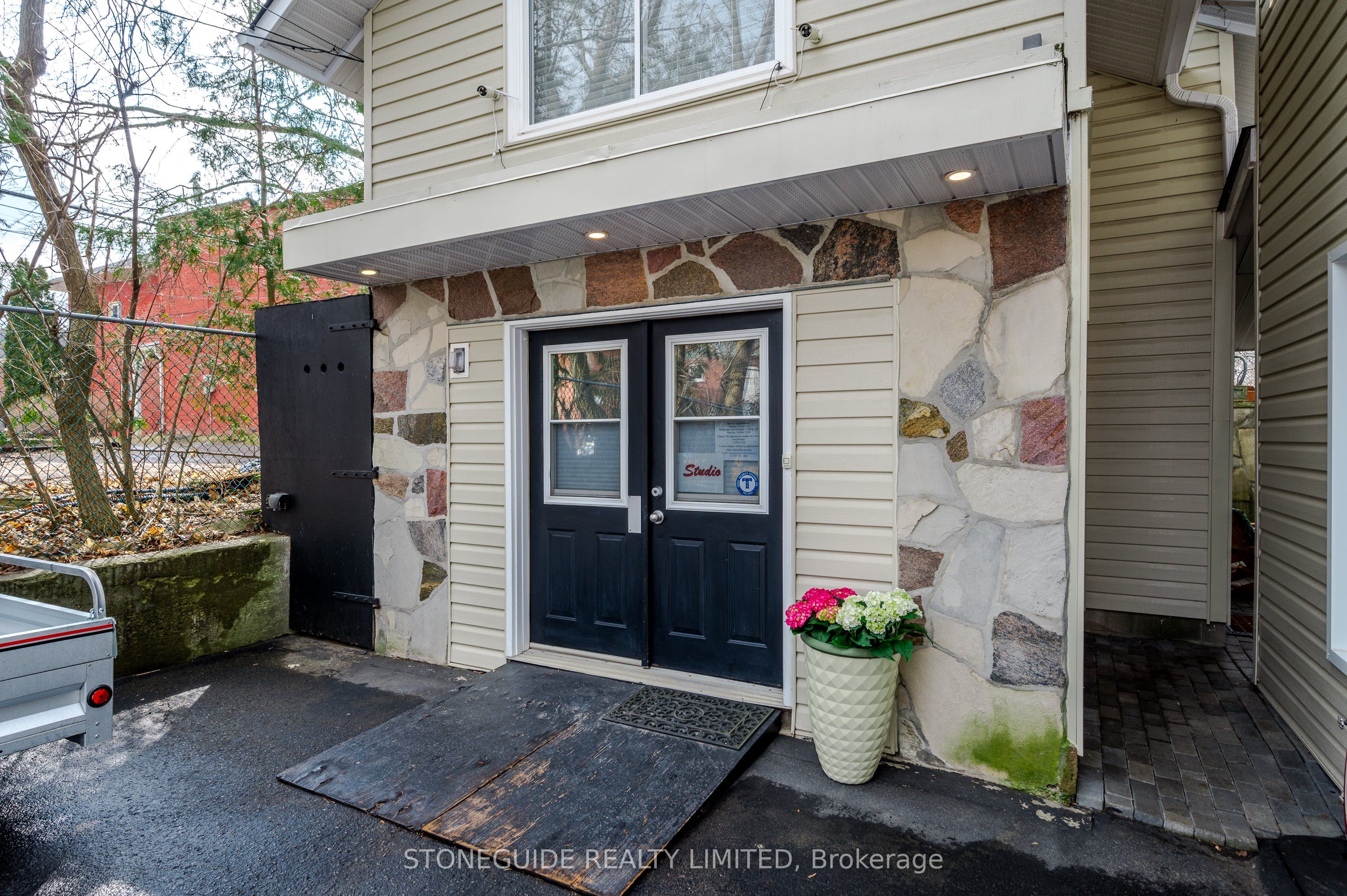 165 Edinburgh Street Property Photo 25