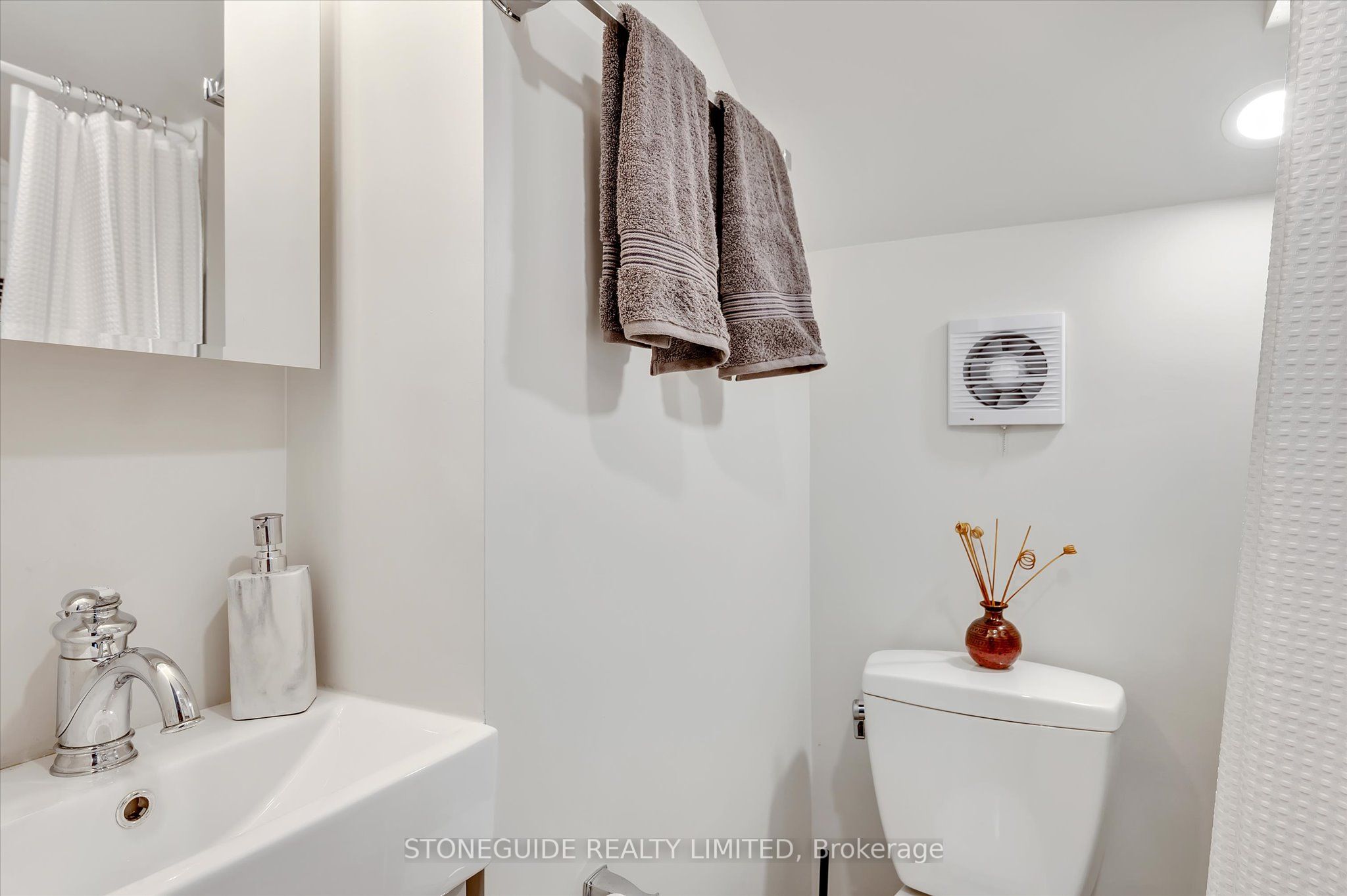 165 Edinburgh Street Property Photo 33