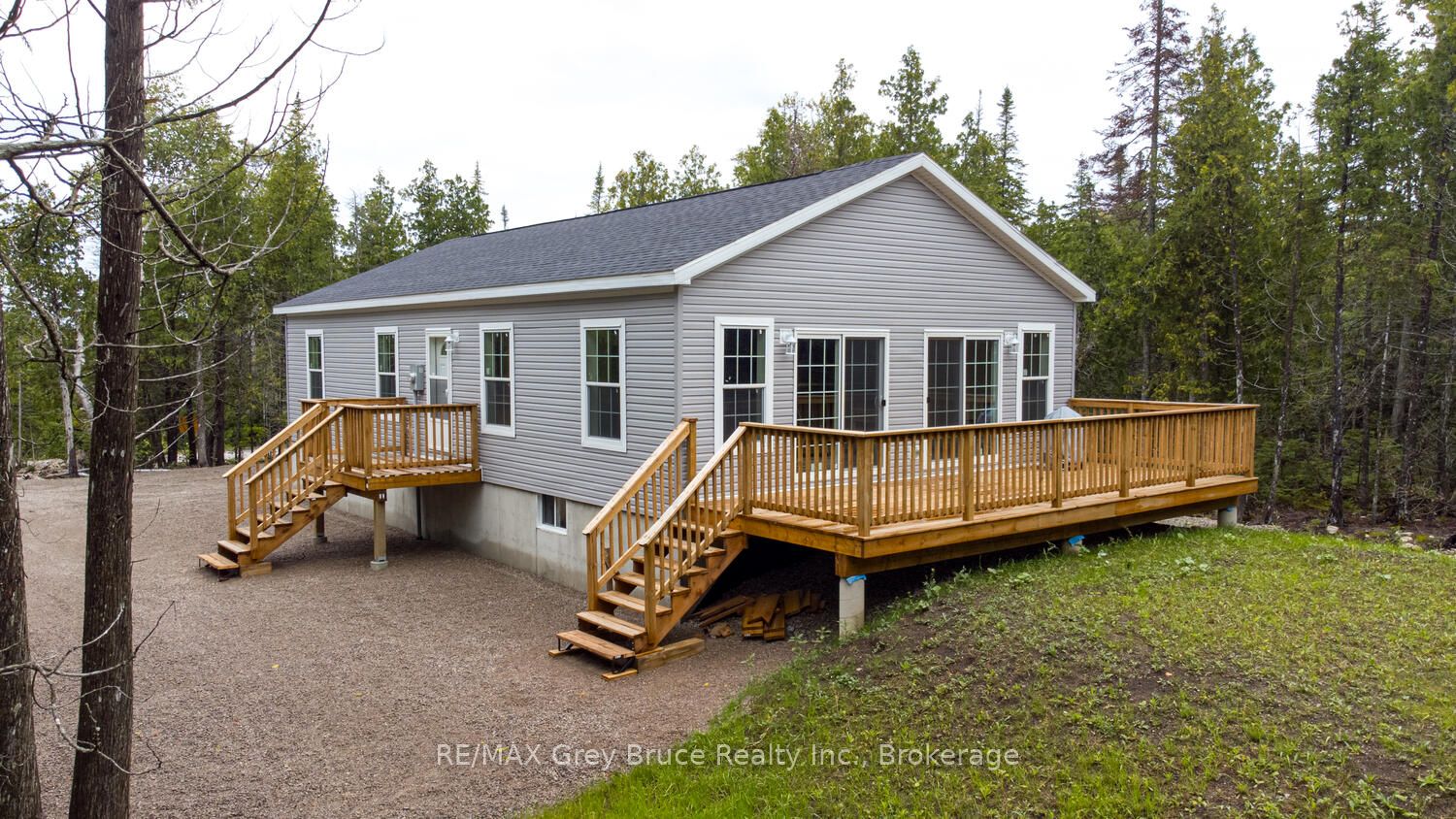 147 Dorcas Bay Rd Property Photo