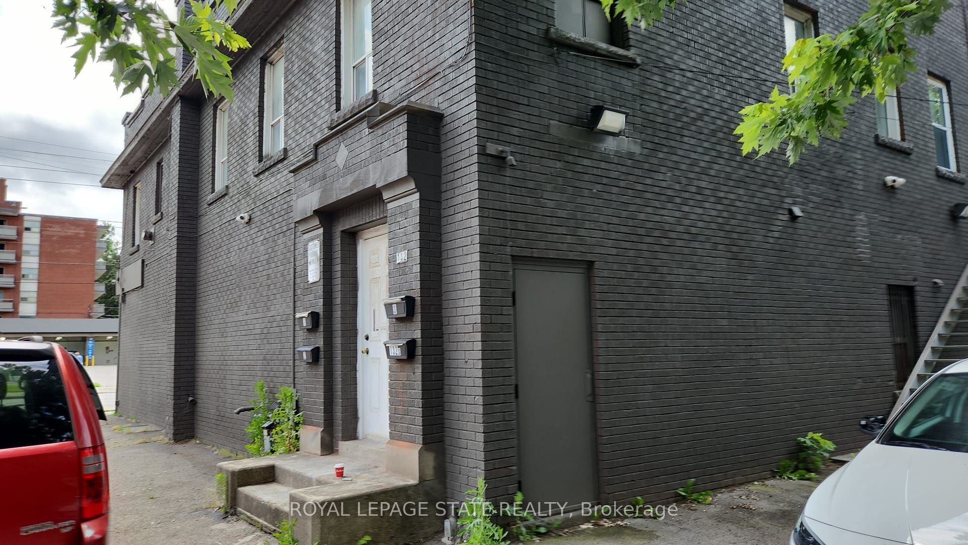 901 Main Street Property Photo 2