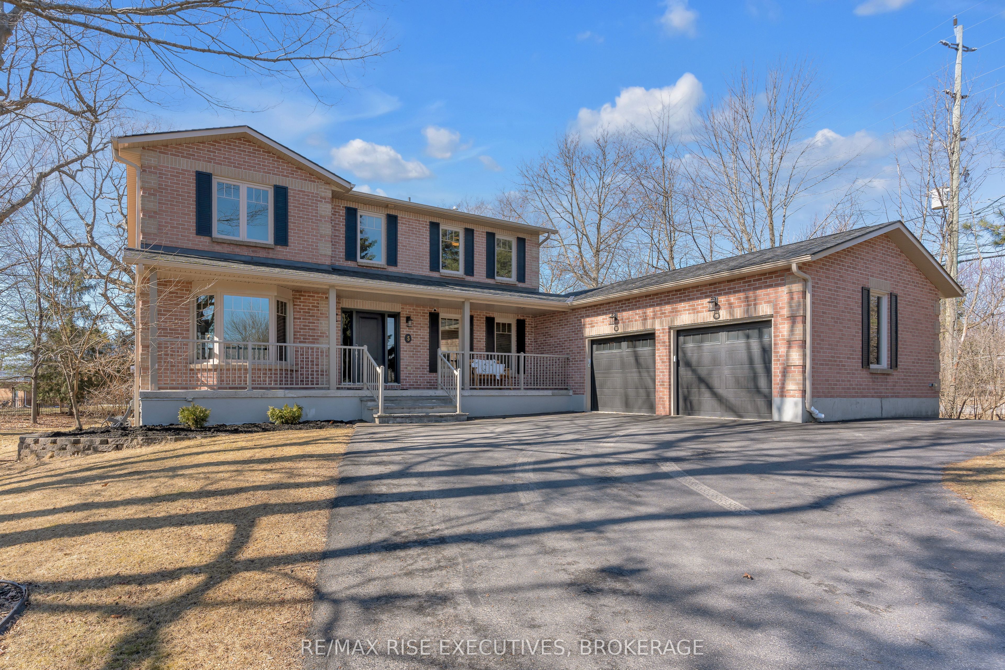 5 Faircrest Boulevard Property Photo