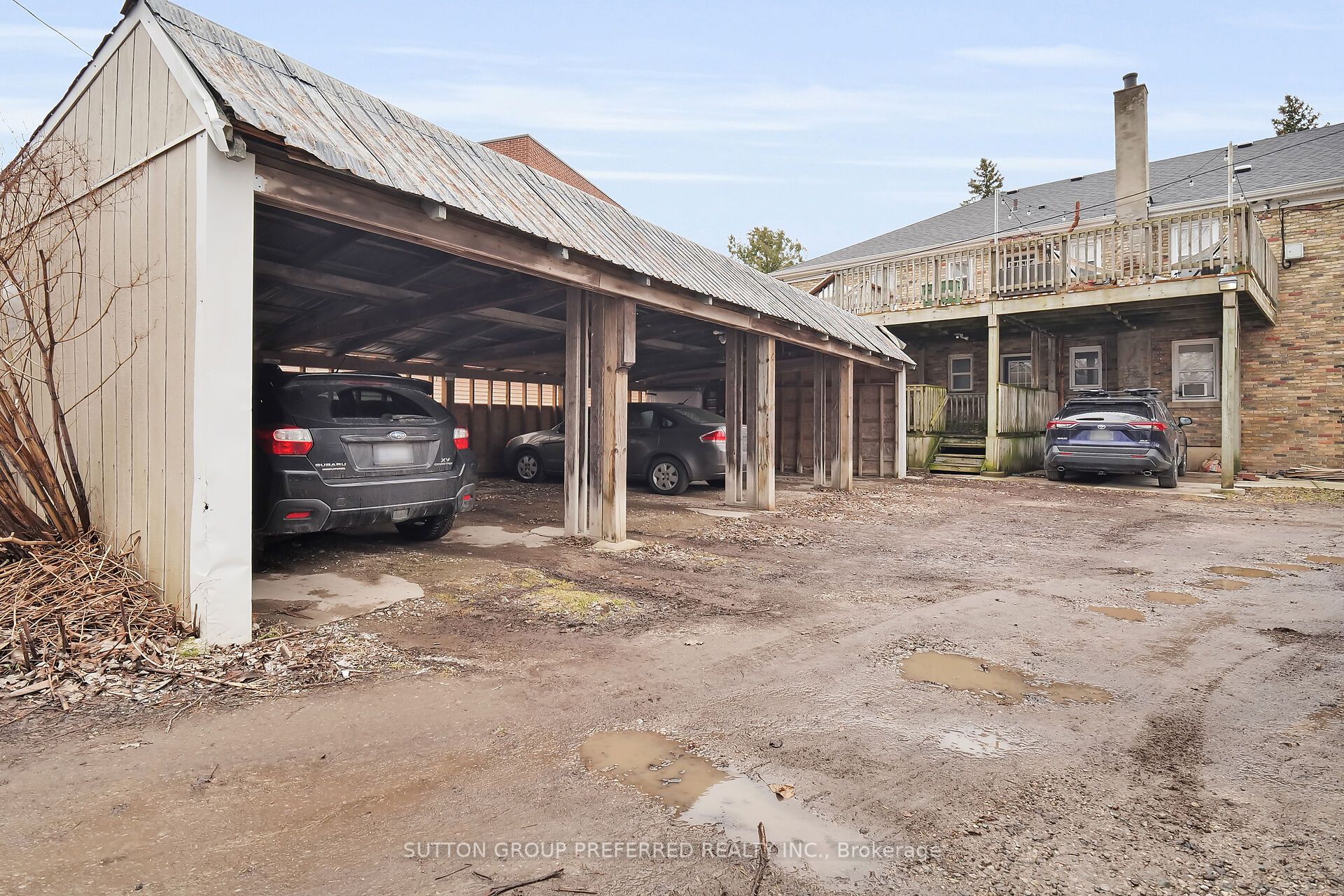 137 Windsor Crescent Property Photo 19