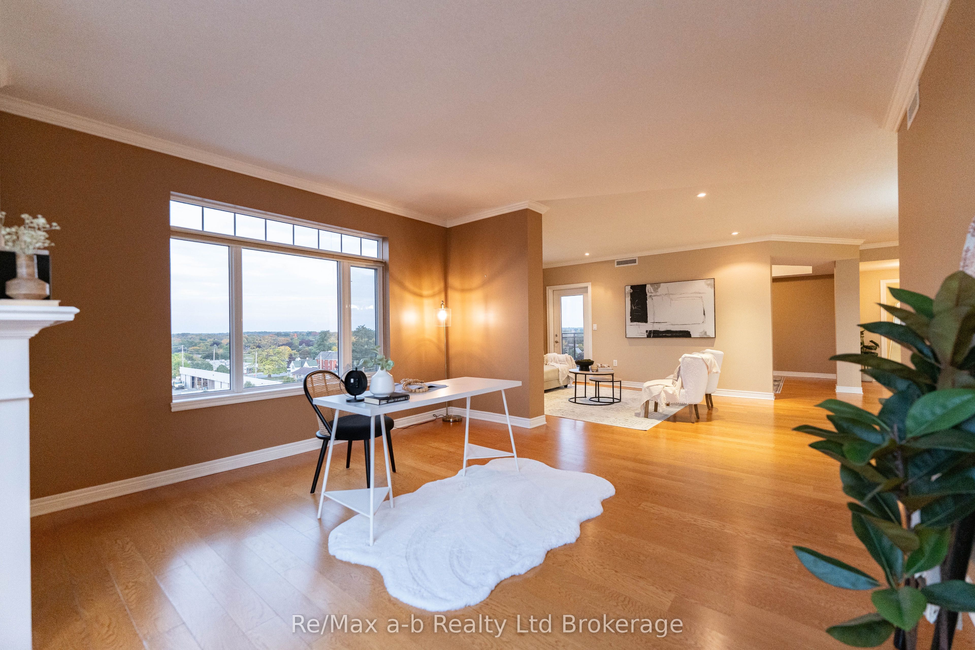 80 Bridge Street E 604 Property Photo 12