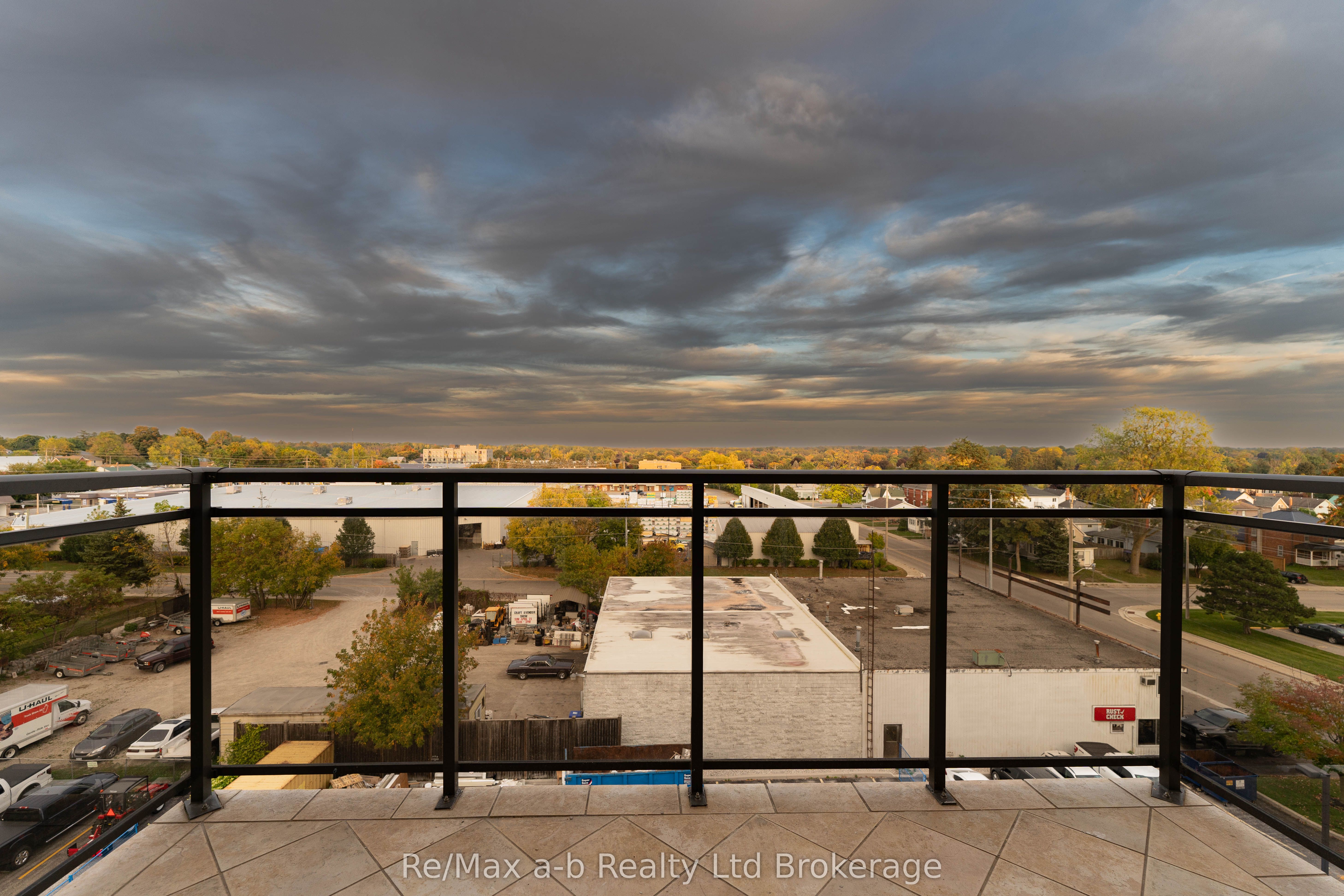 80 Bridge Street E 604 Property Photo 26