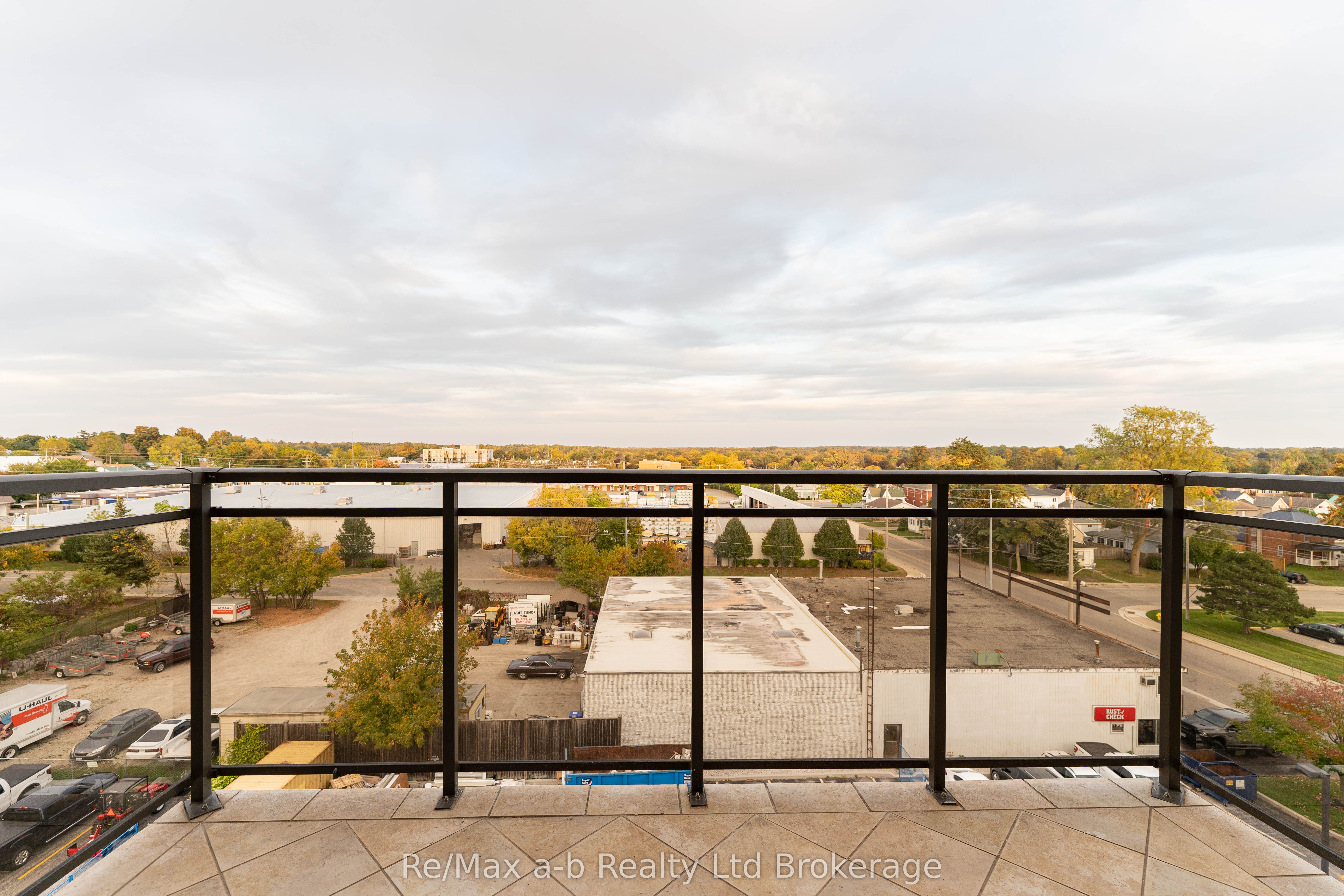 80 Bridge Street E 604 Property Photo 27