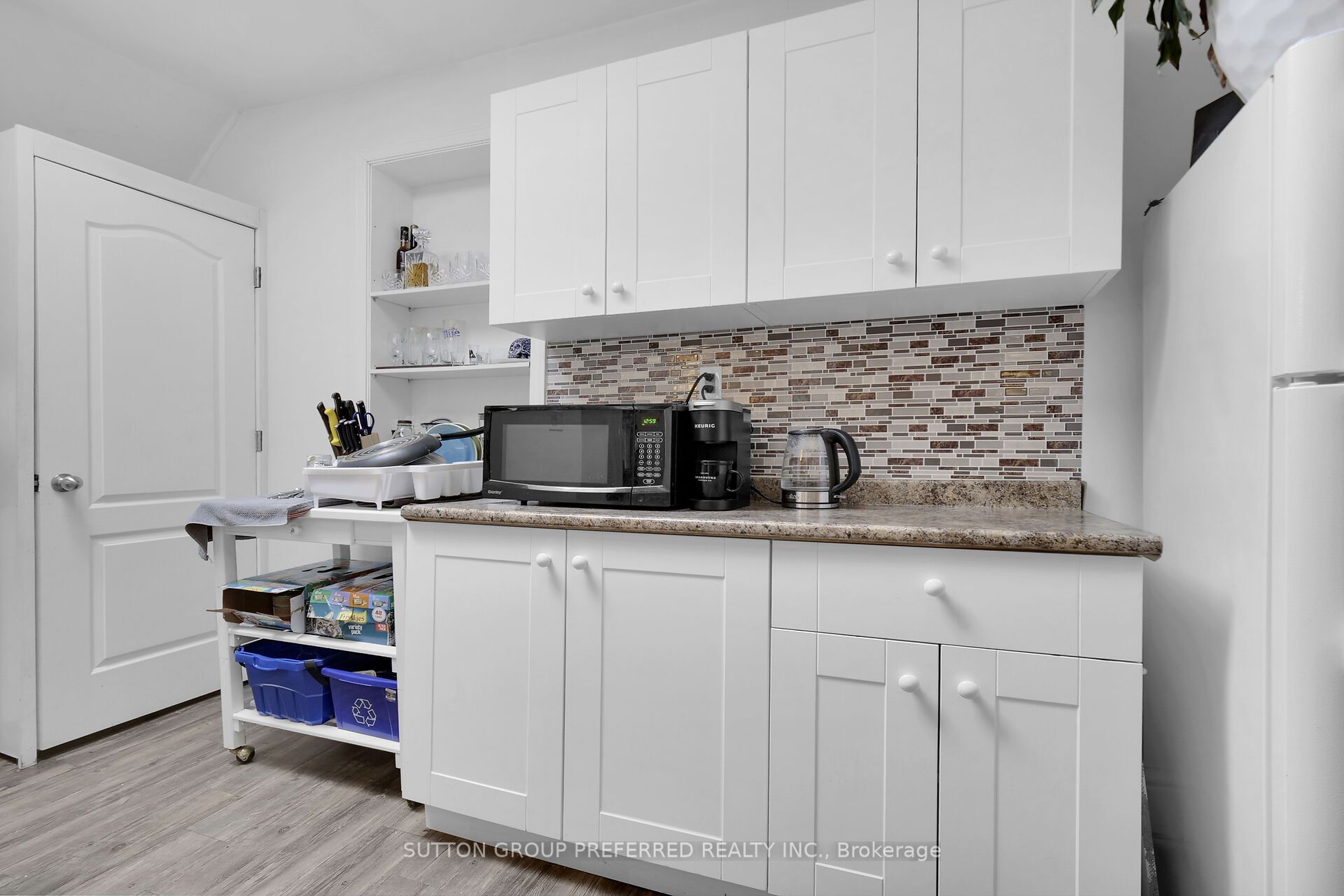681 Colborne Street Property Photo 8