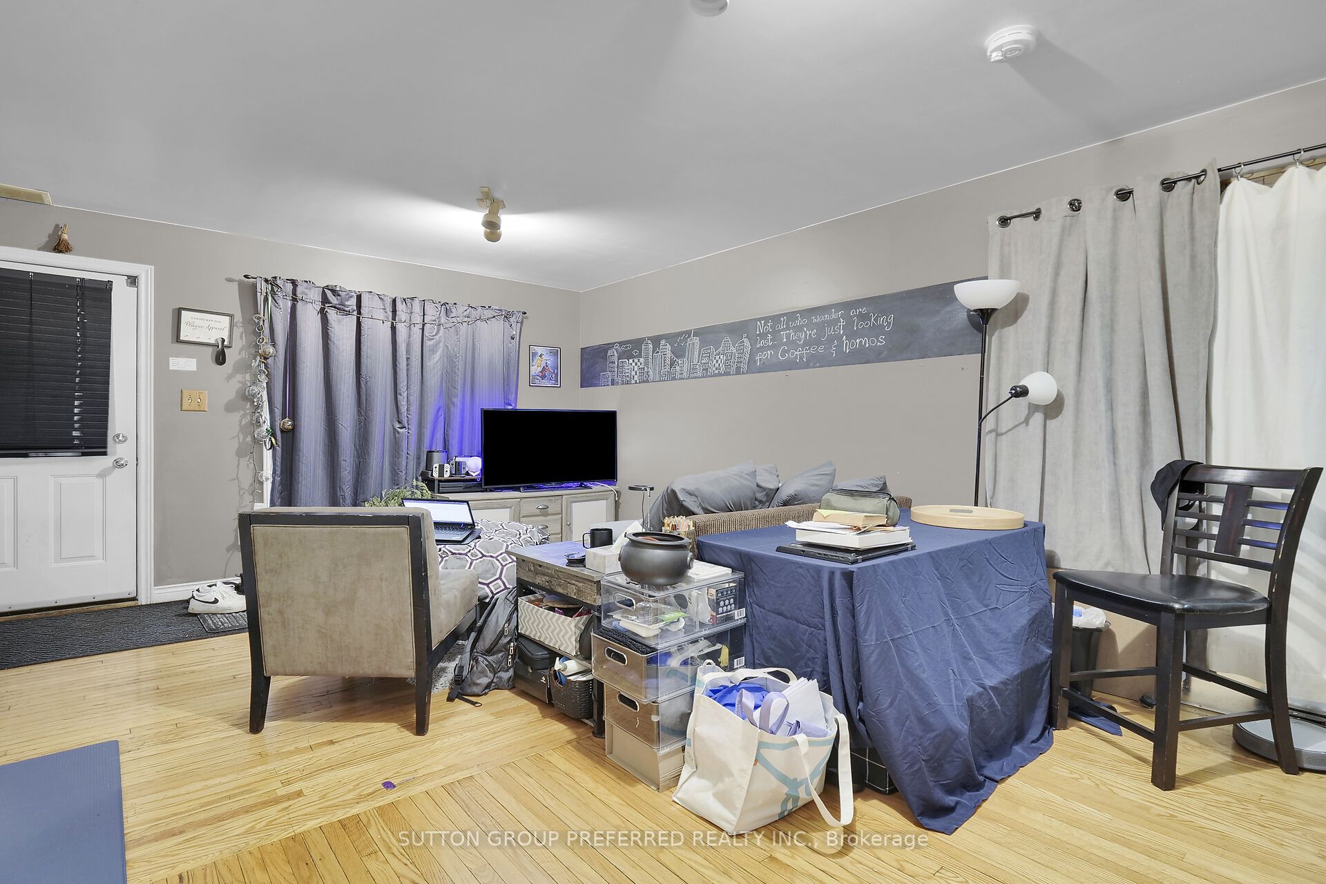 681 Colborne Street Property Photo 9